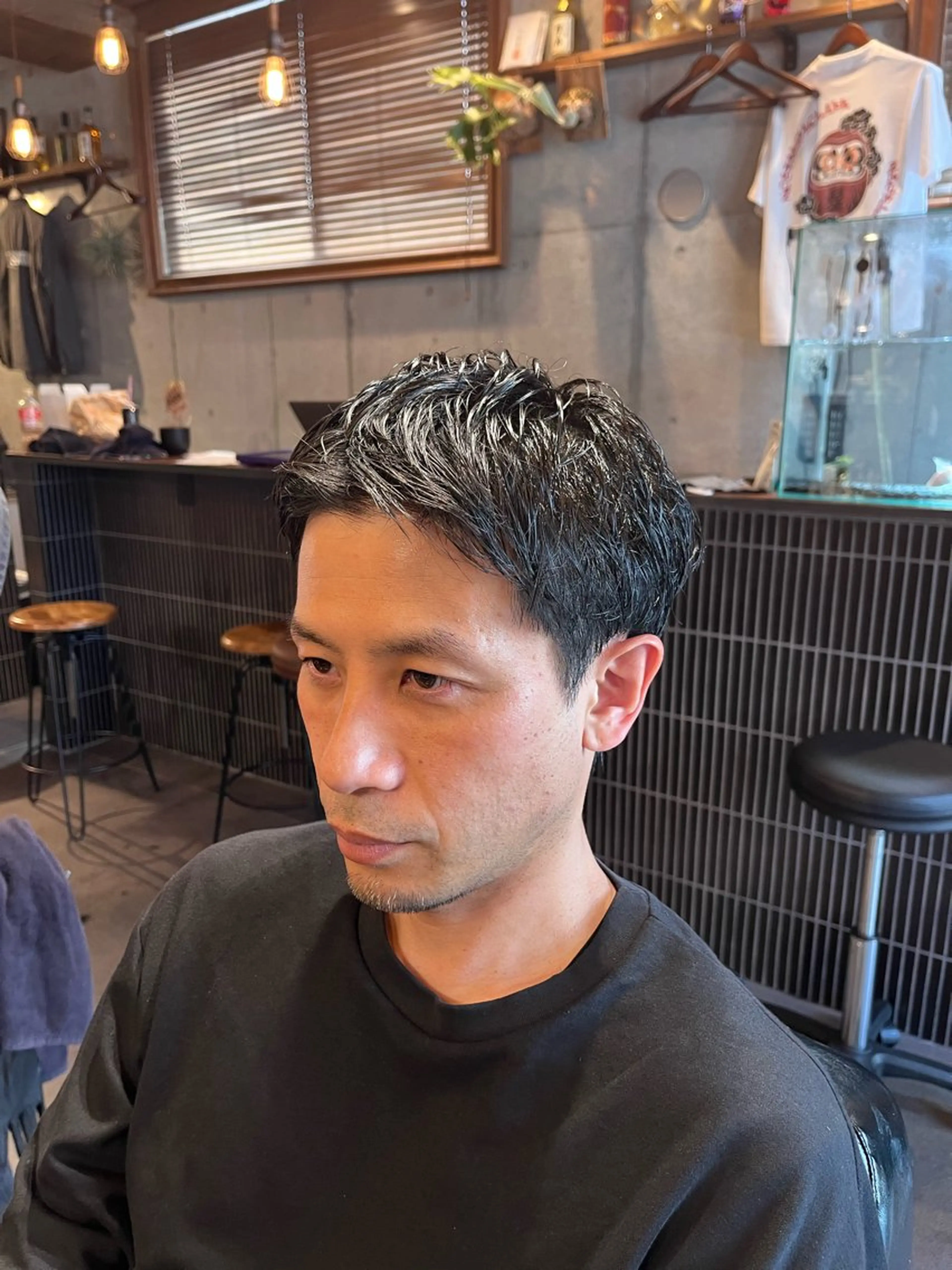 ショート メンズ 縮毛矯正／艶カラー アオキタイキのヘアスタイル