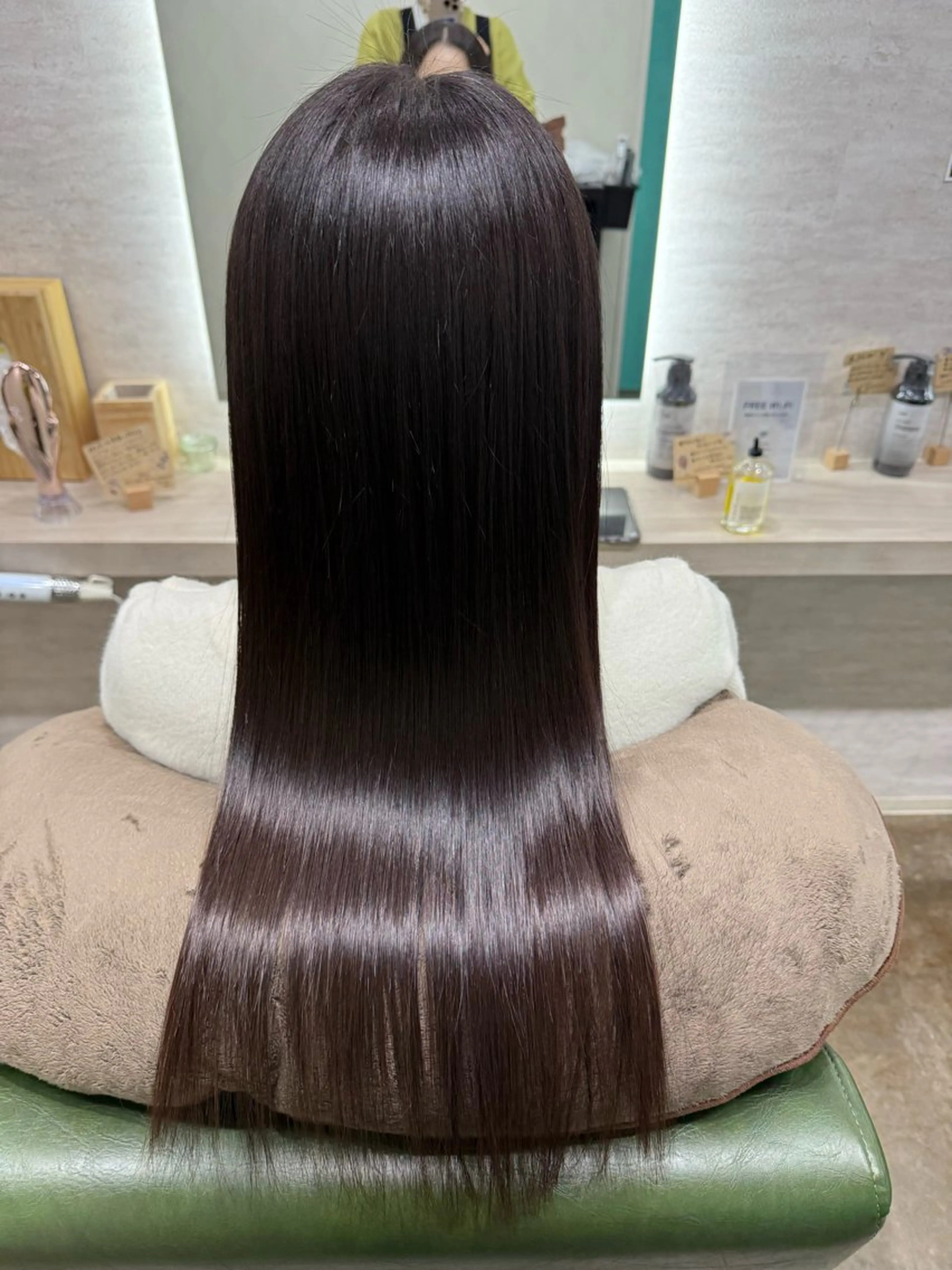 セミロング カラー 髪質改善 縮毛矯正 カット ヘアカラー トリートメント 縮毛矯正/ /関内/あべももこのヘアスタイル