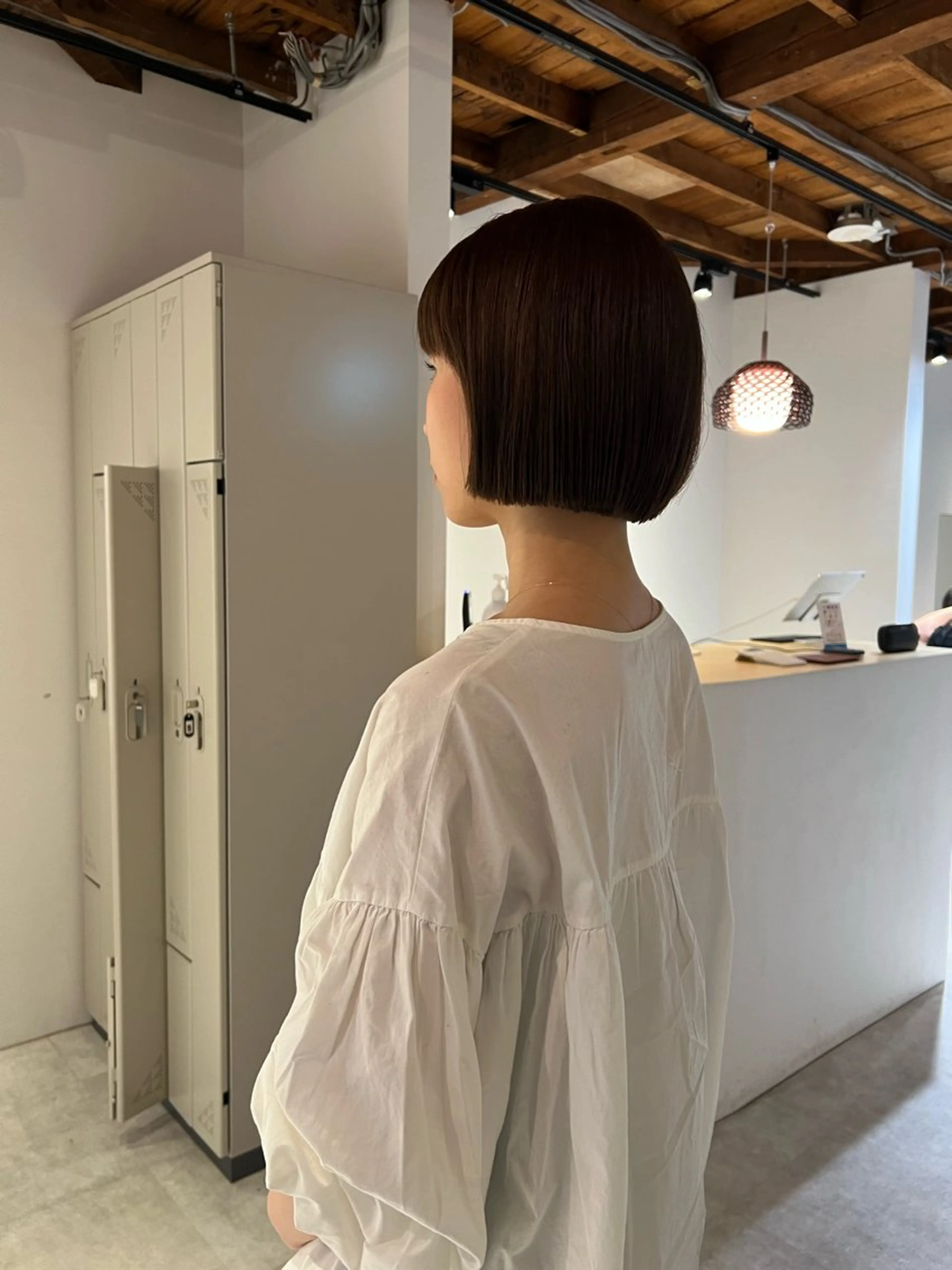 ショート ボブ io濱川 遥のヘアスタイル