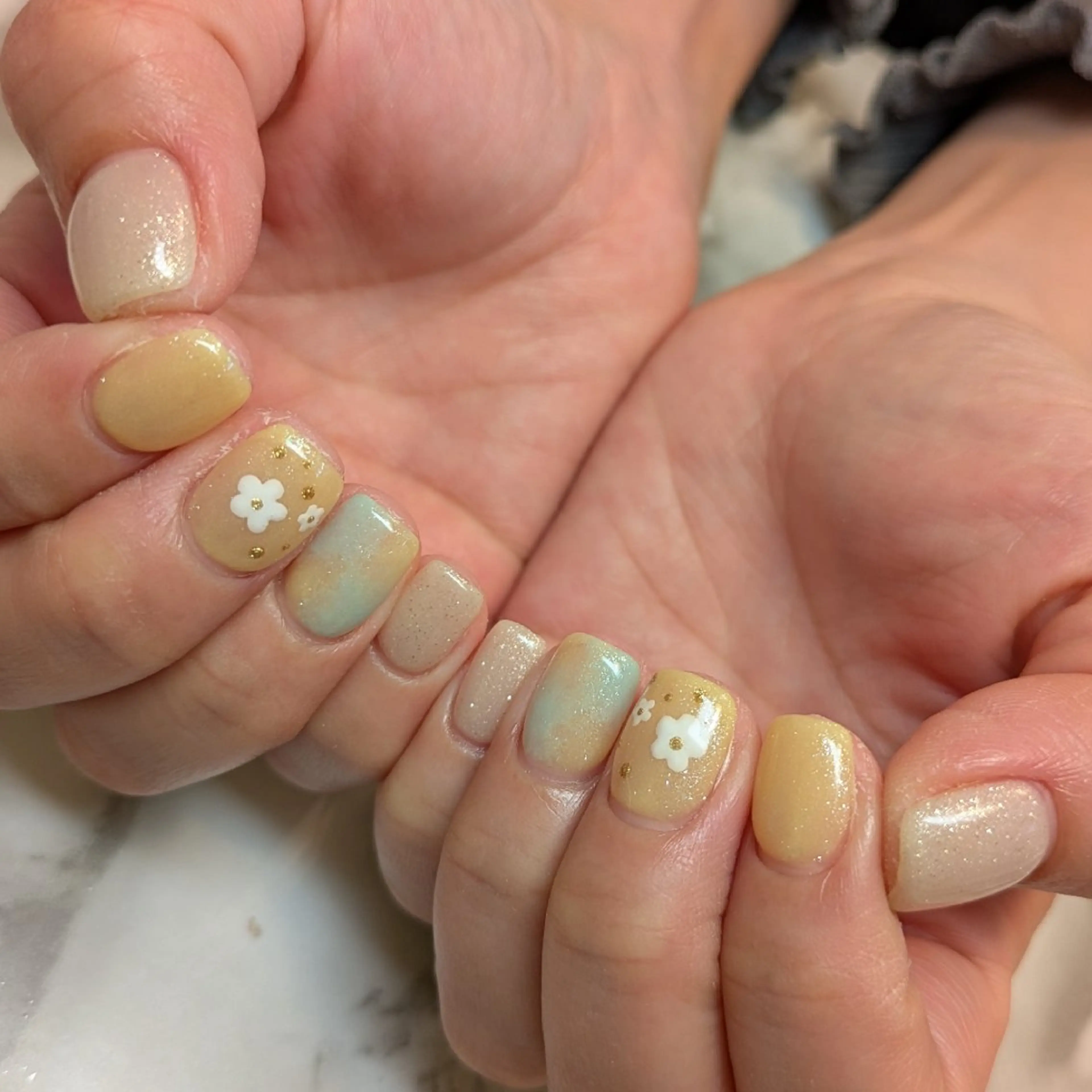 ネイル フラワーネイル ジェヌインネイル 河内のネイルデザイン