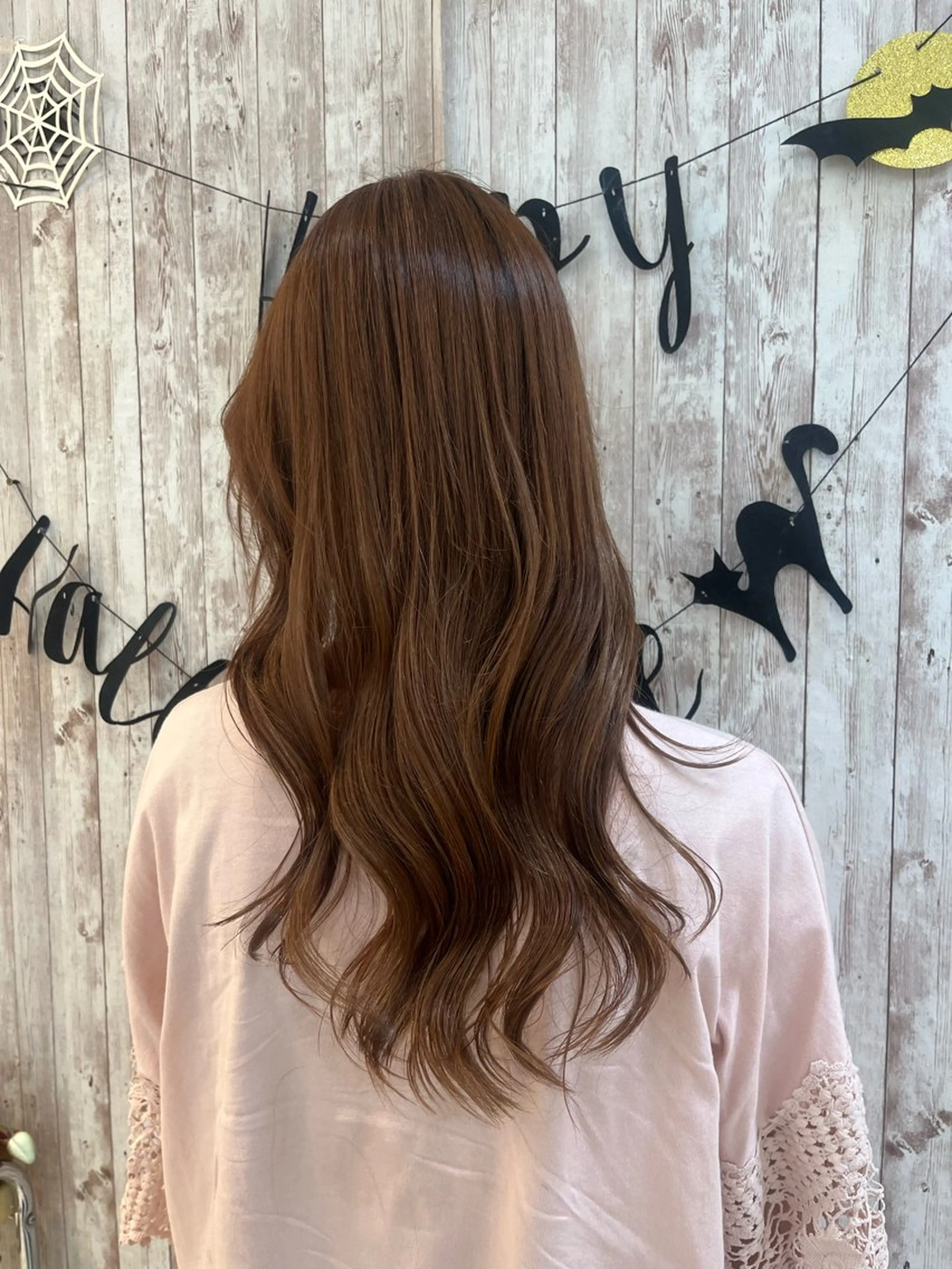 【平日18:00】大人女性✨️白髪ぼかしハイライト(ワンブリーチ＋オンカラー＋補強Tr付)の写真