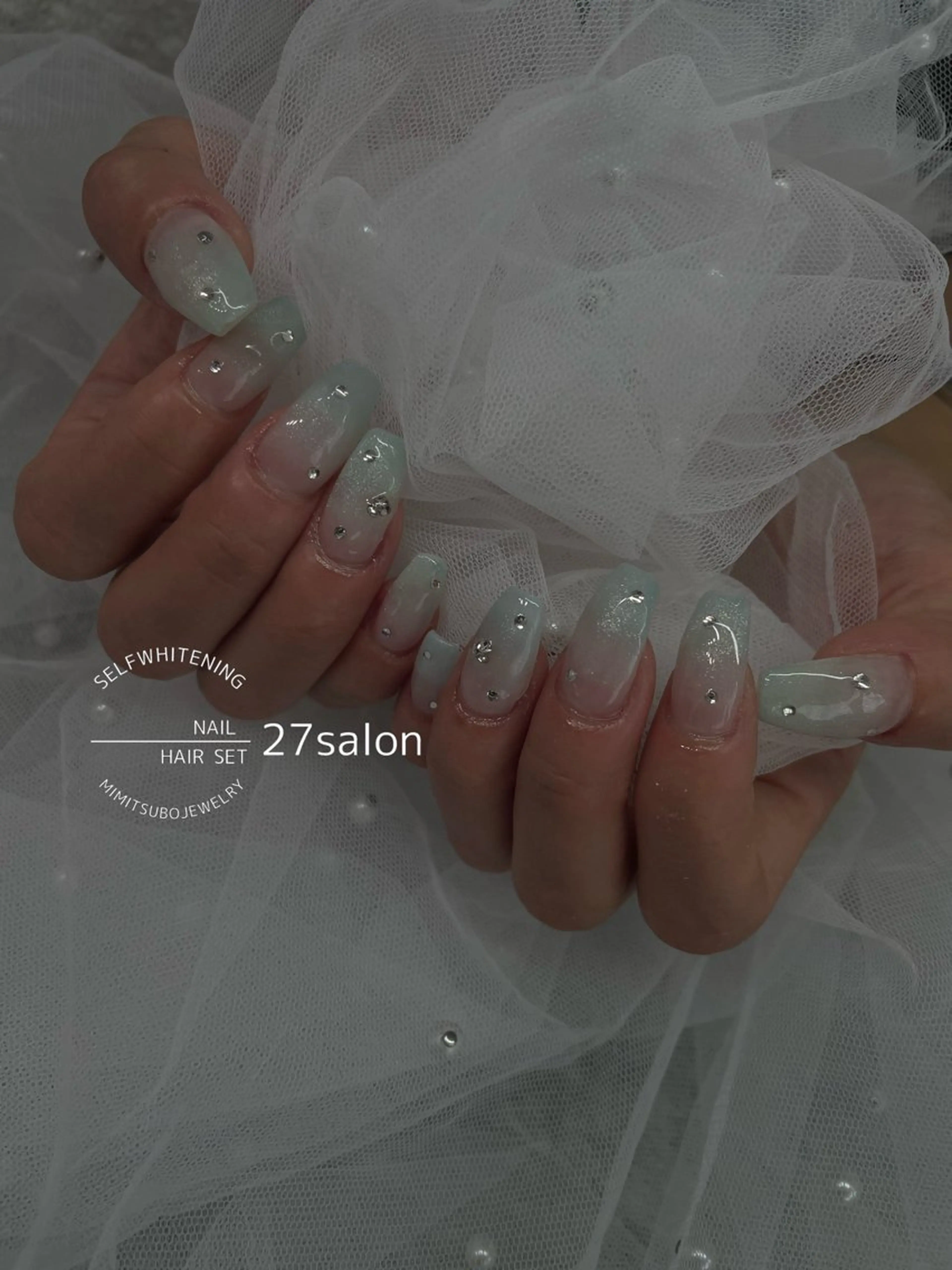 ネイル グラデーション 水色 ワンホンネイル ハンドネイル 27salon yuinaのネイルデザイン