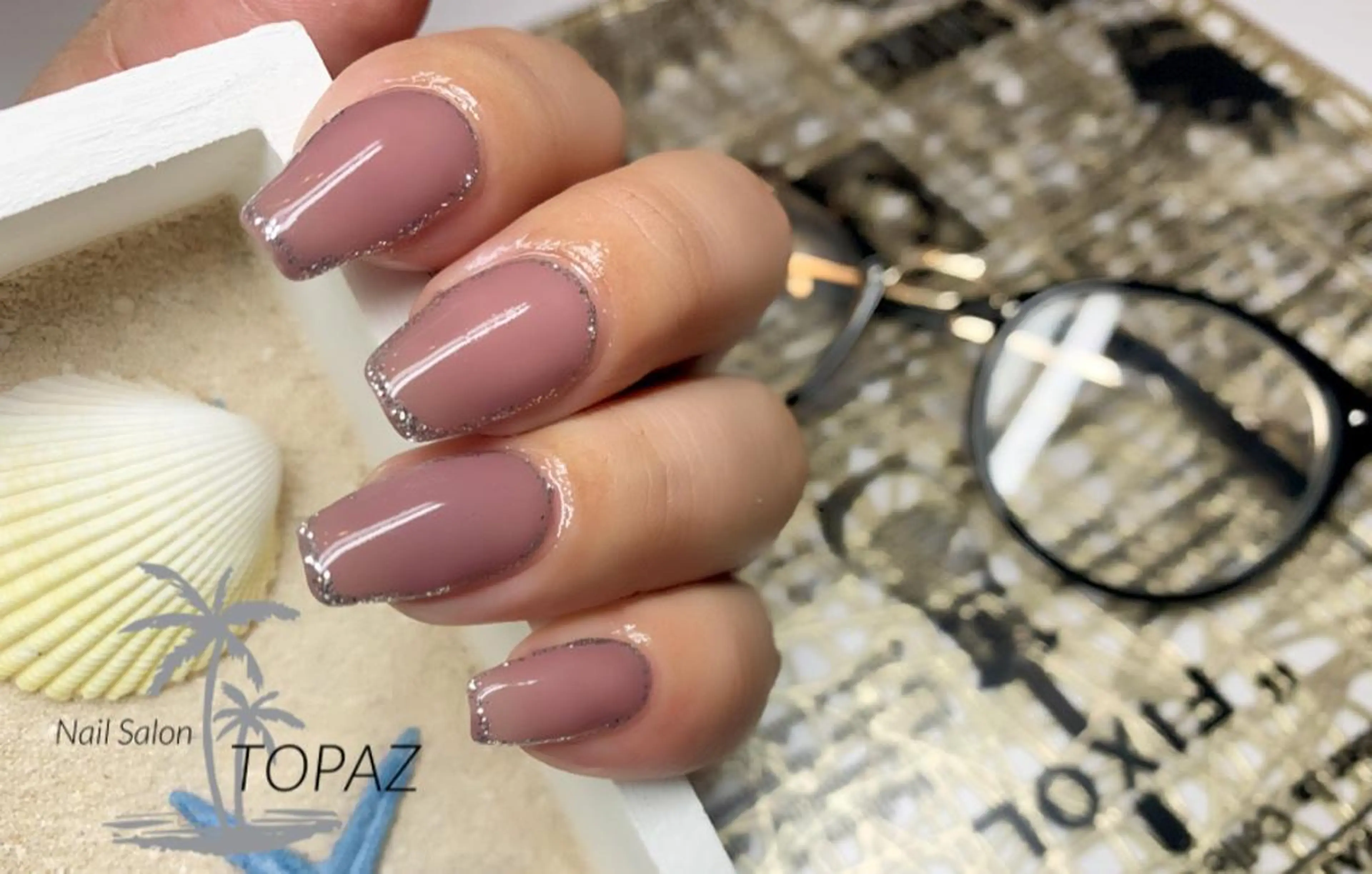 ネイル TOPAZ Ayumiのネイルデザイン