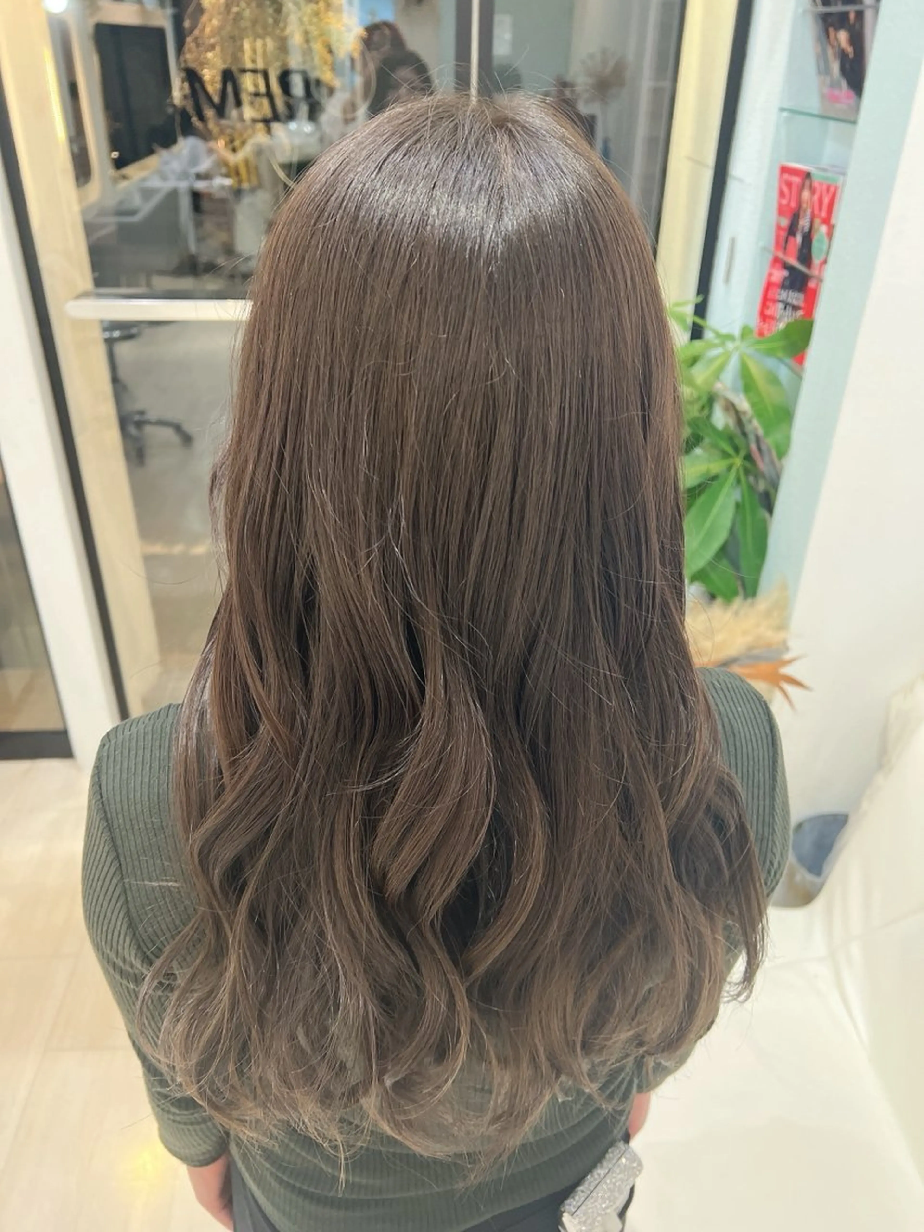 ミディアム カラー パーマ ヘアアレンジ メンズ ヘアカラー 堀井 凌平のヘアスタイル