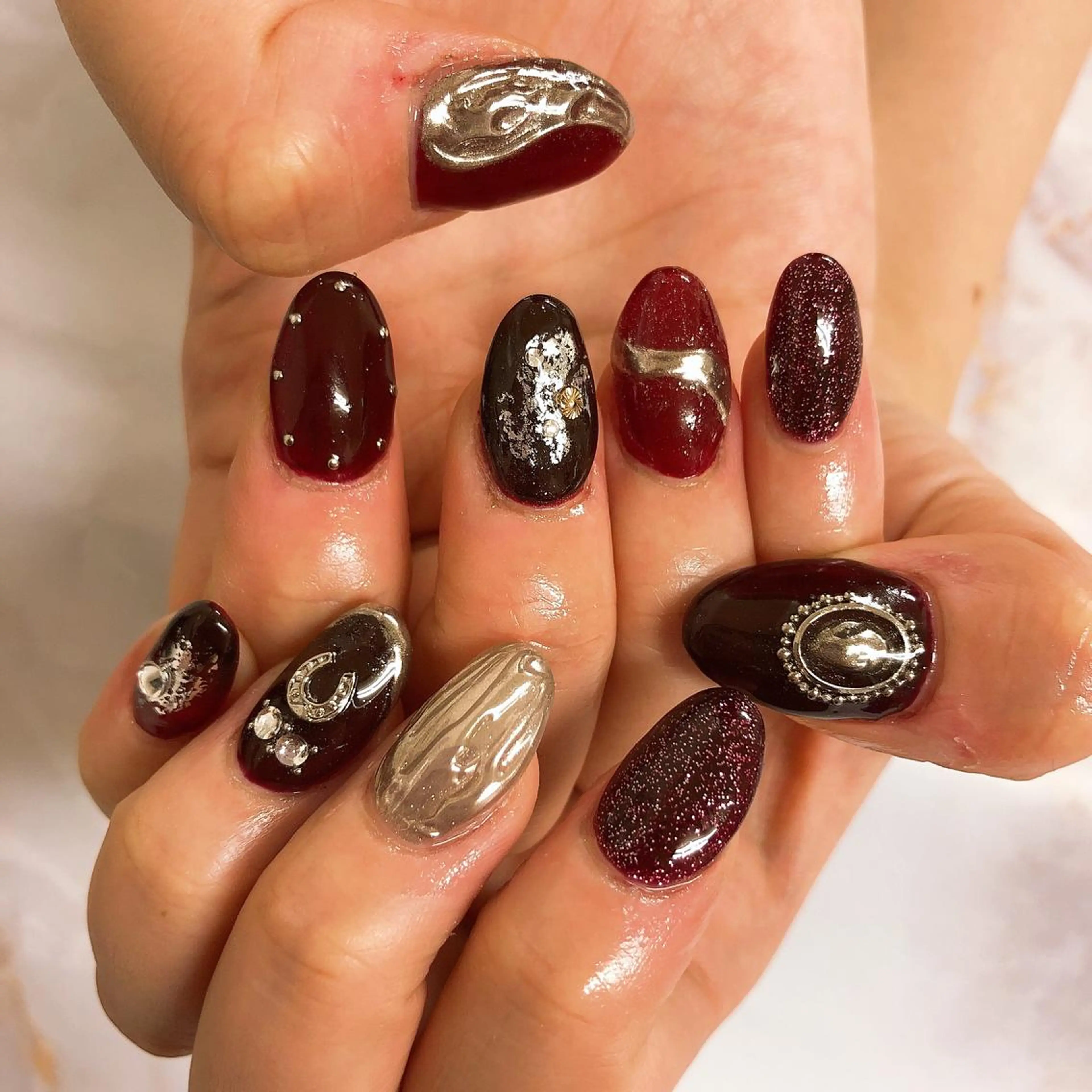 ネイル ボルドー ミラーネイル スカルプネイル ono megumiのネイルデザイン