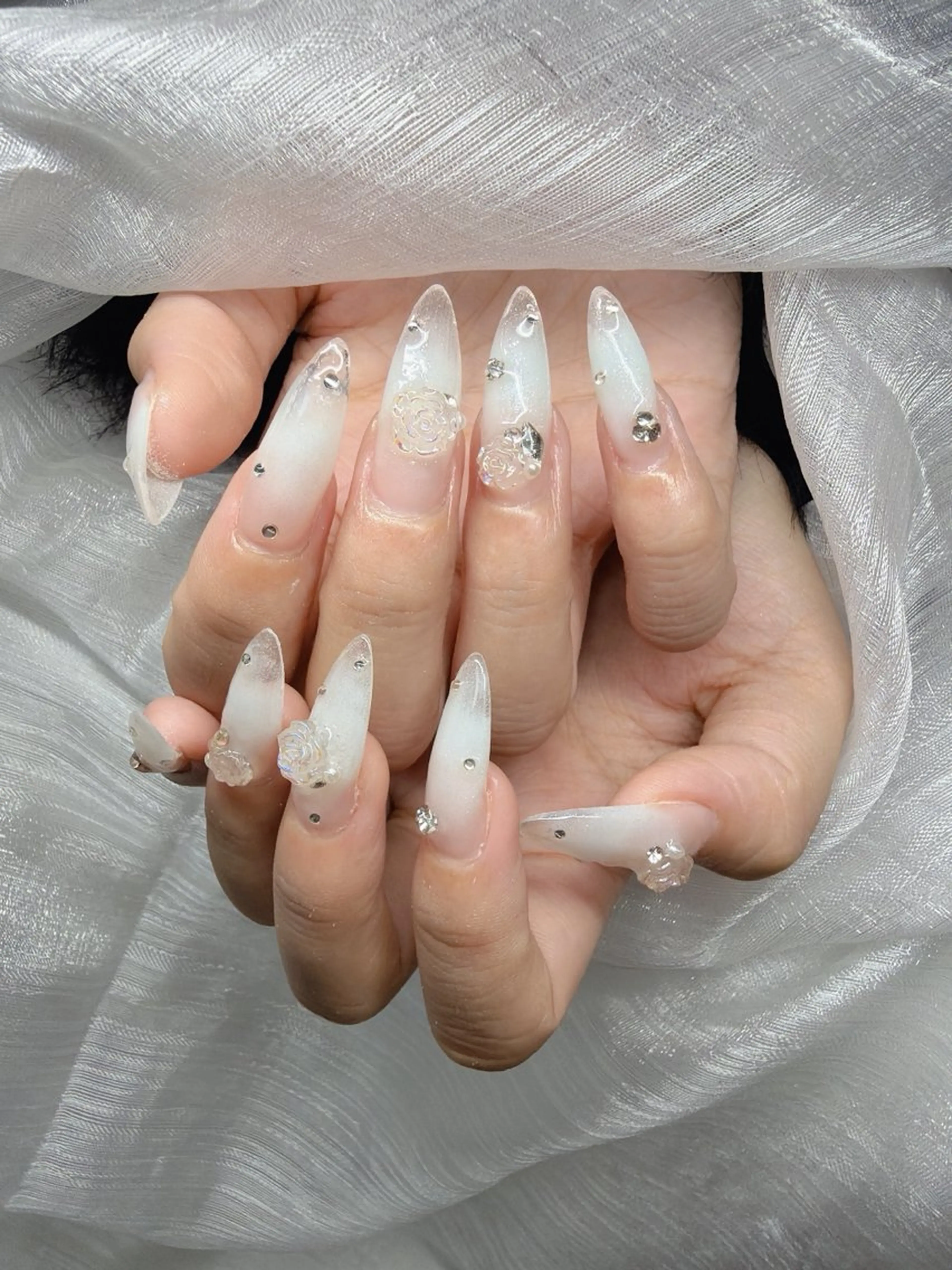 ネイル ハンドネイル Lee Nailsのネイルデザイン