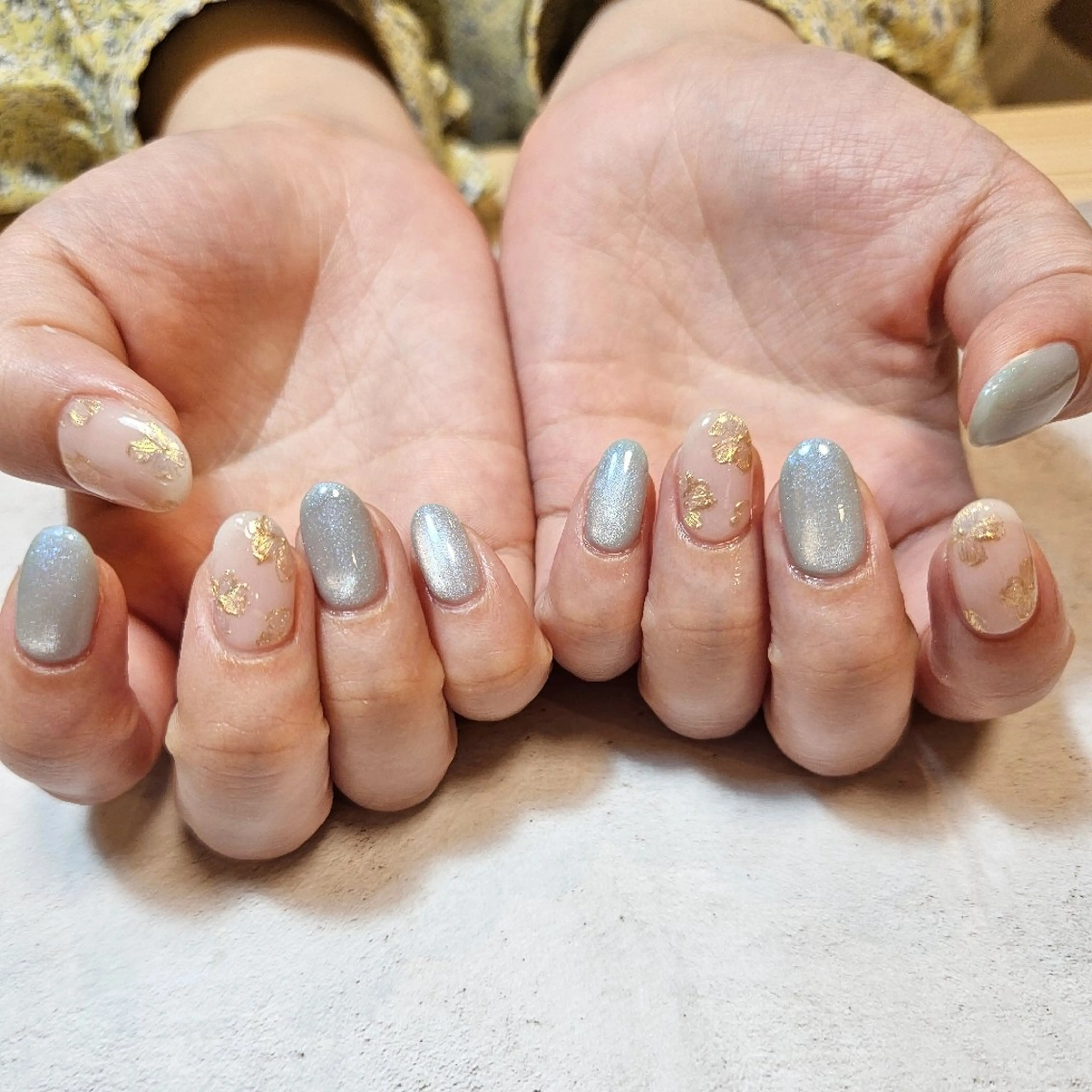 ネイル 水色 マグネットネイル ニュアンスネイル シンプルネイル ハンドネイル Nailsalon manoのネイルデザイン