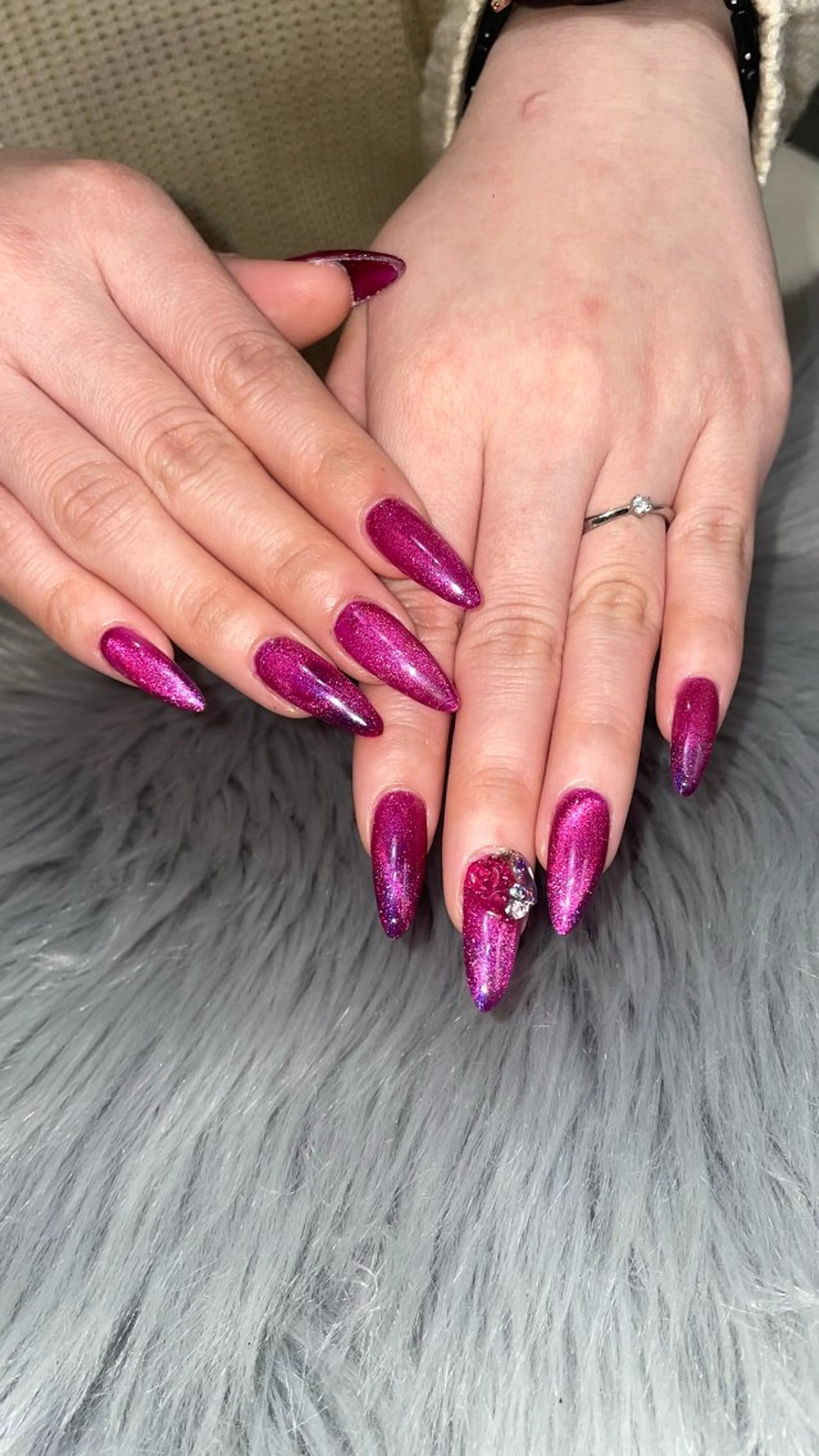 ネイル 長さ出し ラメ(グリッター) ハンドネイル RICO NAIL所属・RICO Nail パーツつけ放題🌈のネイルデザイン