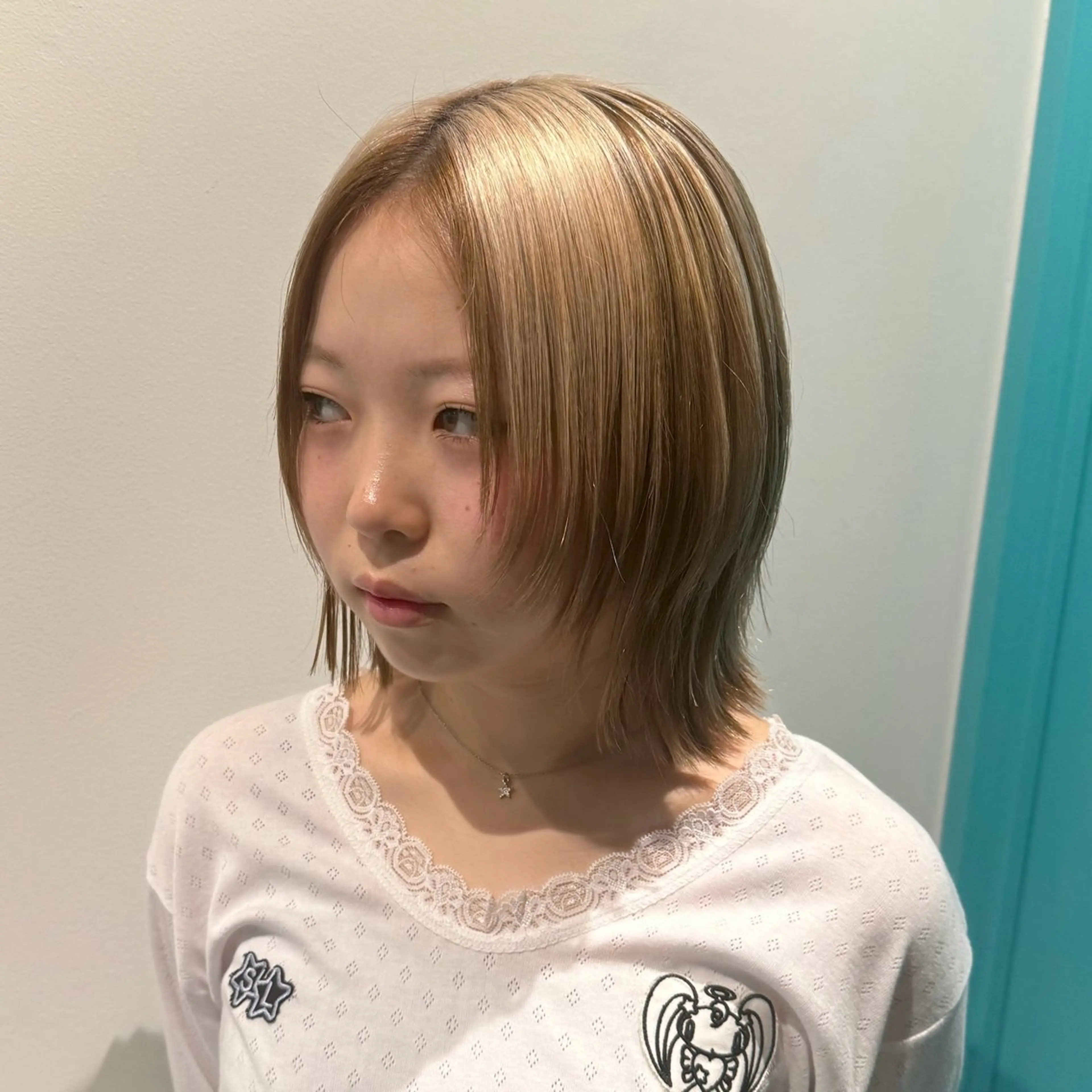 ミディアム 韓国ヘア AINA🐱のヘアスタイル