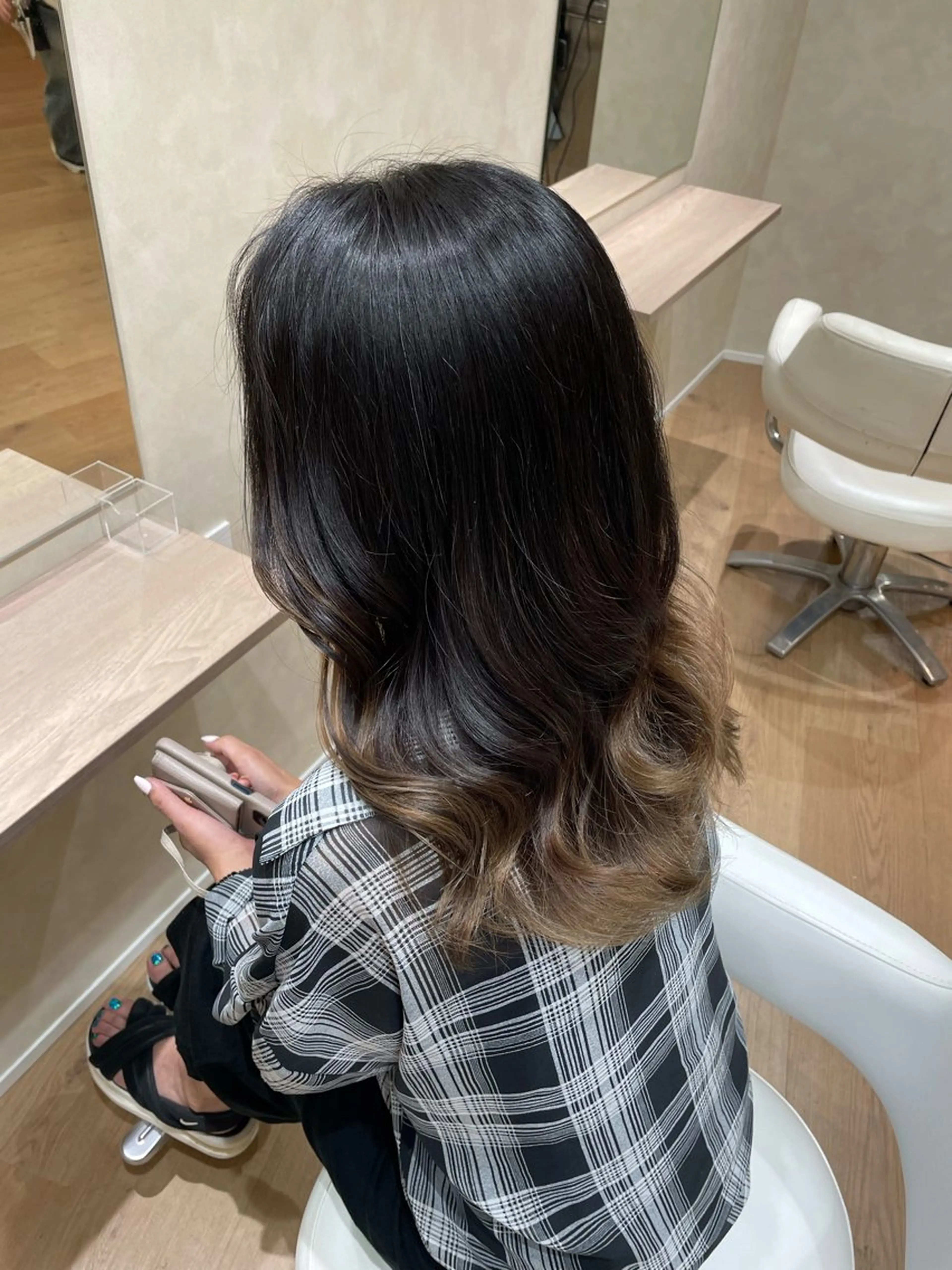 ミディアム 石垣 凜のヘアスタイル