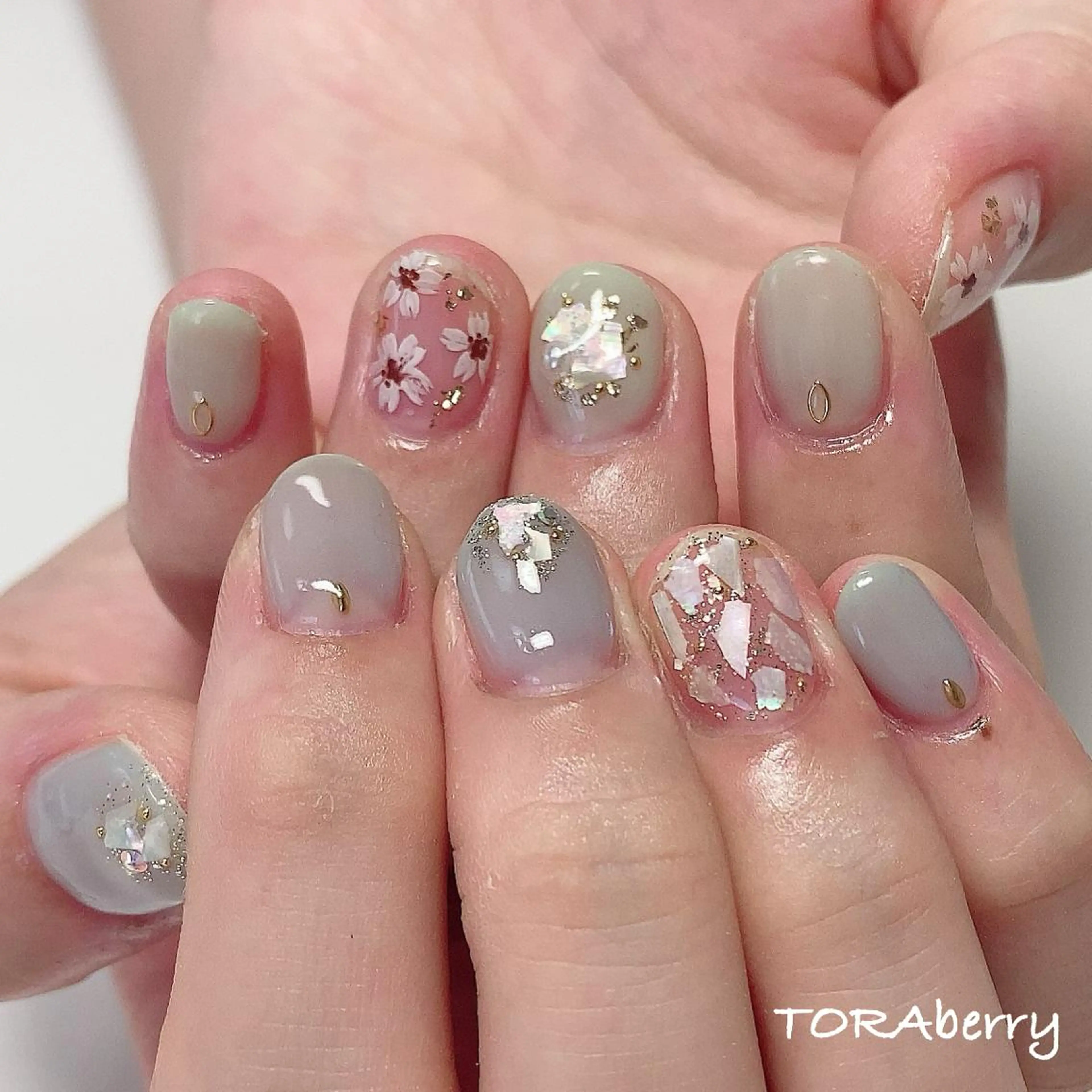 ネイル ハンドネイル ネイリスト なつみのネイルデザイン