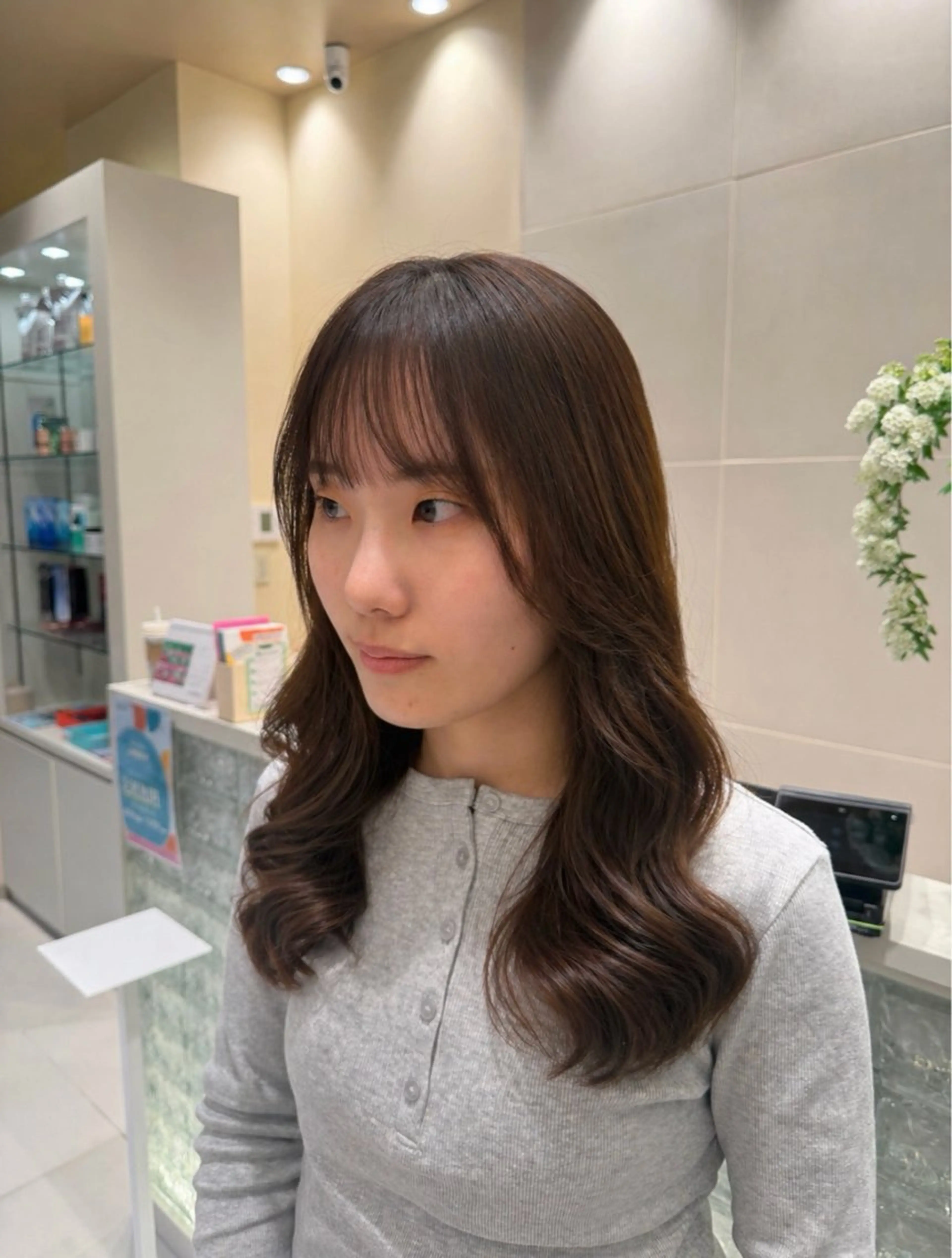 ロング パーマ カット パーマ コテ巻きパーマ 阪上 沙織のヘアスタイル