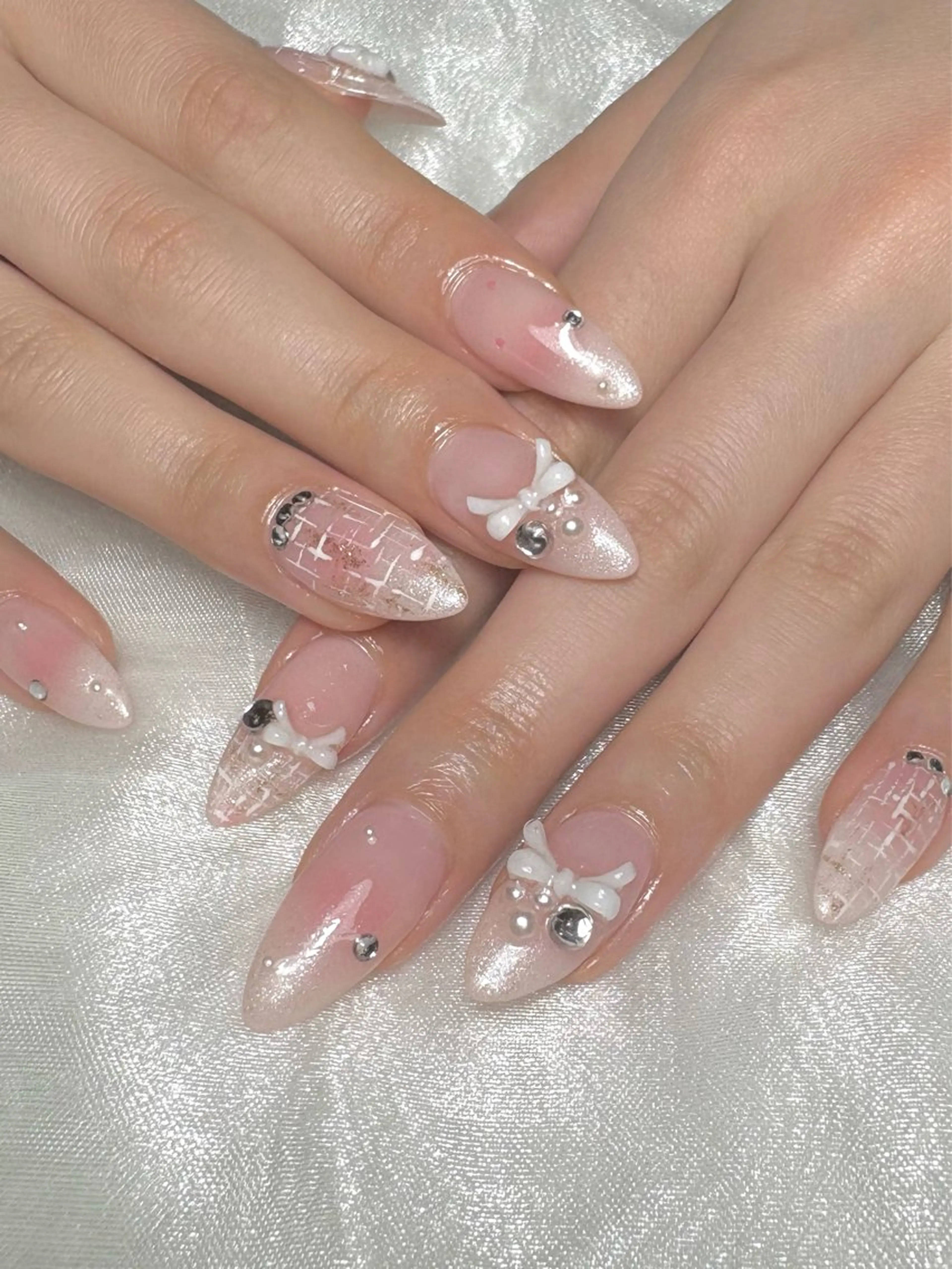 ネイル 長さ出し ハンドネイル nail salon Anela🪽🫧のネイルデザイン