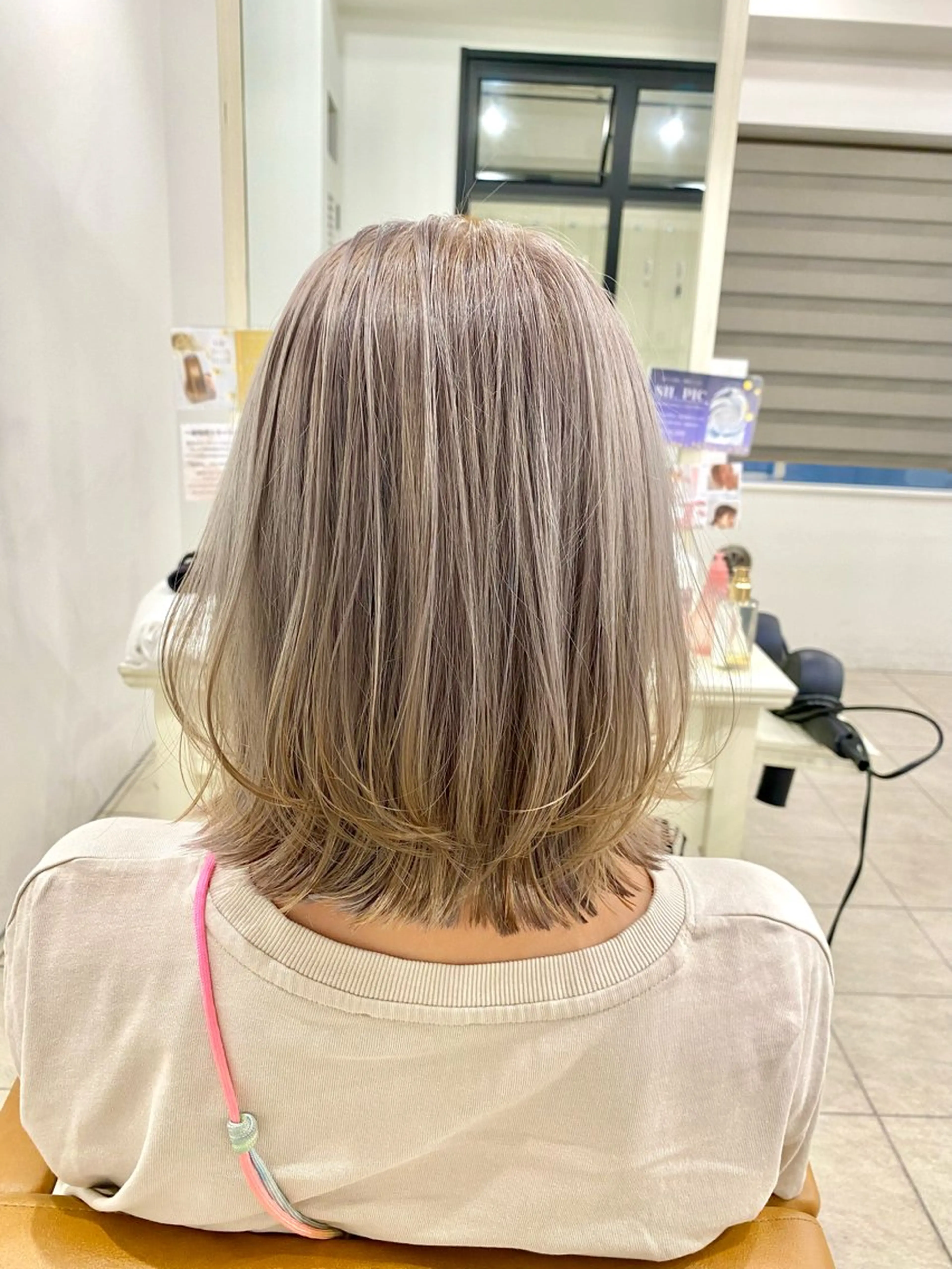カット+ダブルカラーの写真