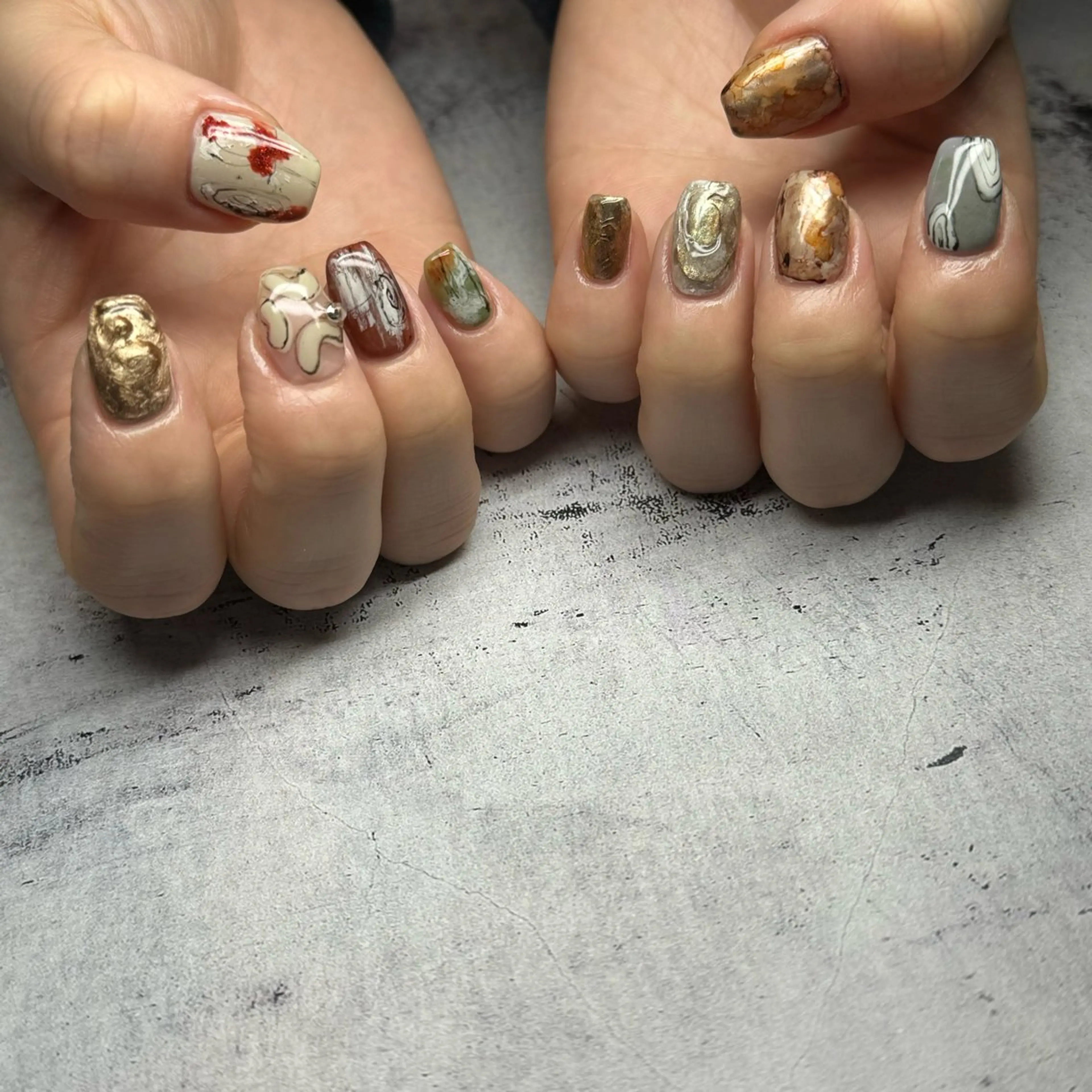 ネイル ニュアンスネイル ハンドネイル 𝐫𝐚𝐢 𝐧𝐚𝐢𝐥のネイルデザイン