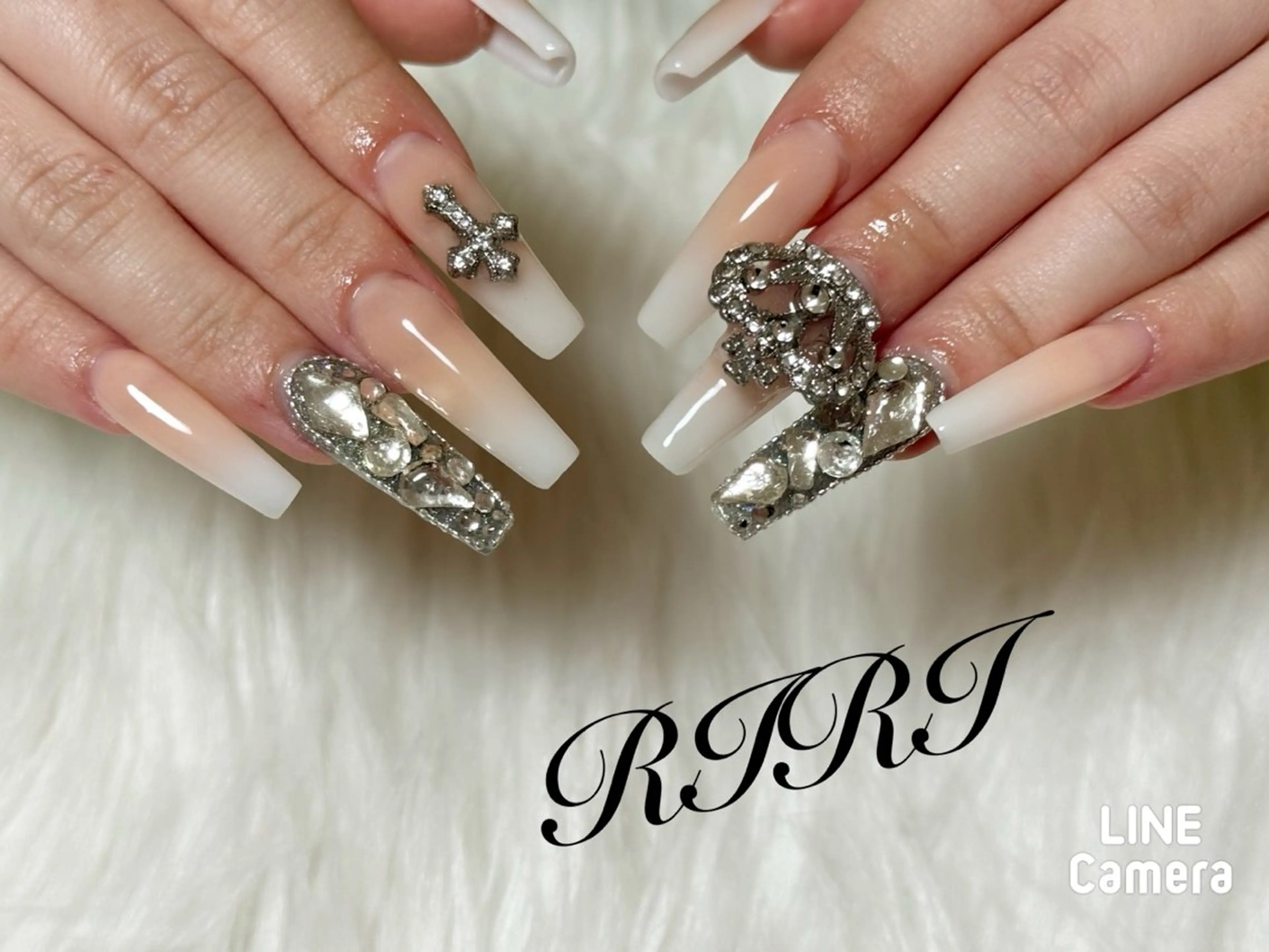ネイル 成人式 ジェルネイル ロングネイル スカルプネイル シンプルネイル riri オーナーのネイルデザイン
