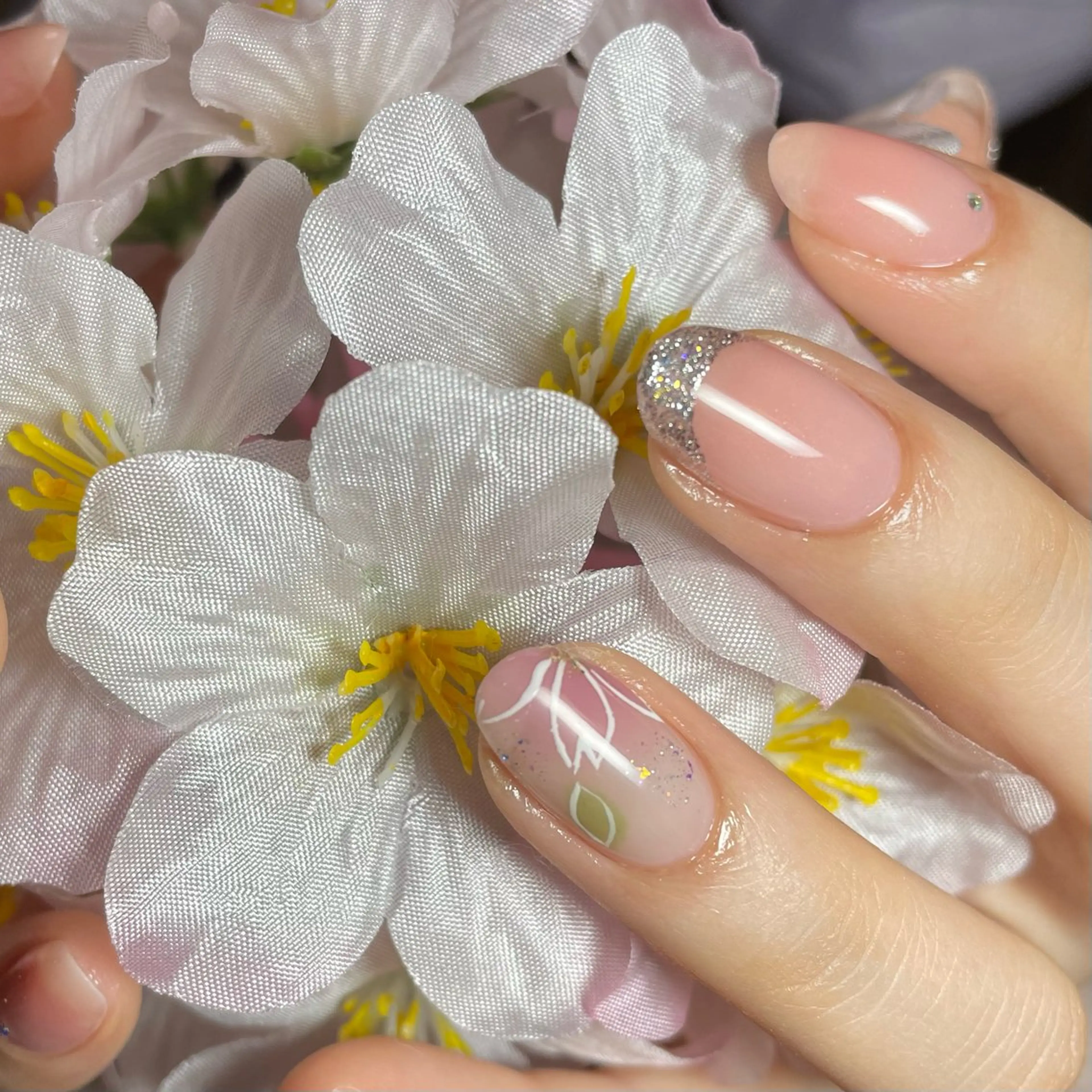 ネイル nail milky 〜深夜にもネイル〜のネイルデザイン
