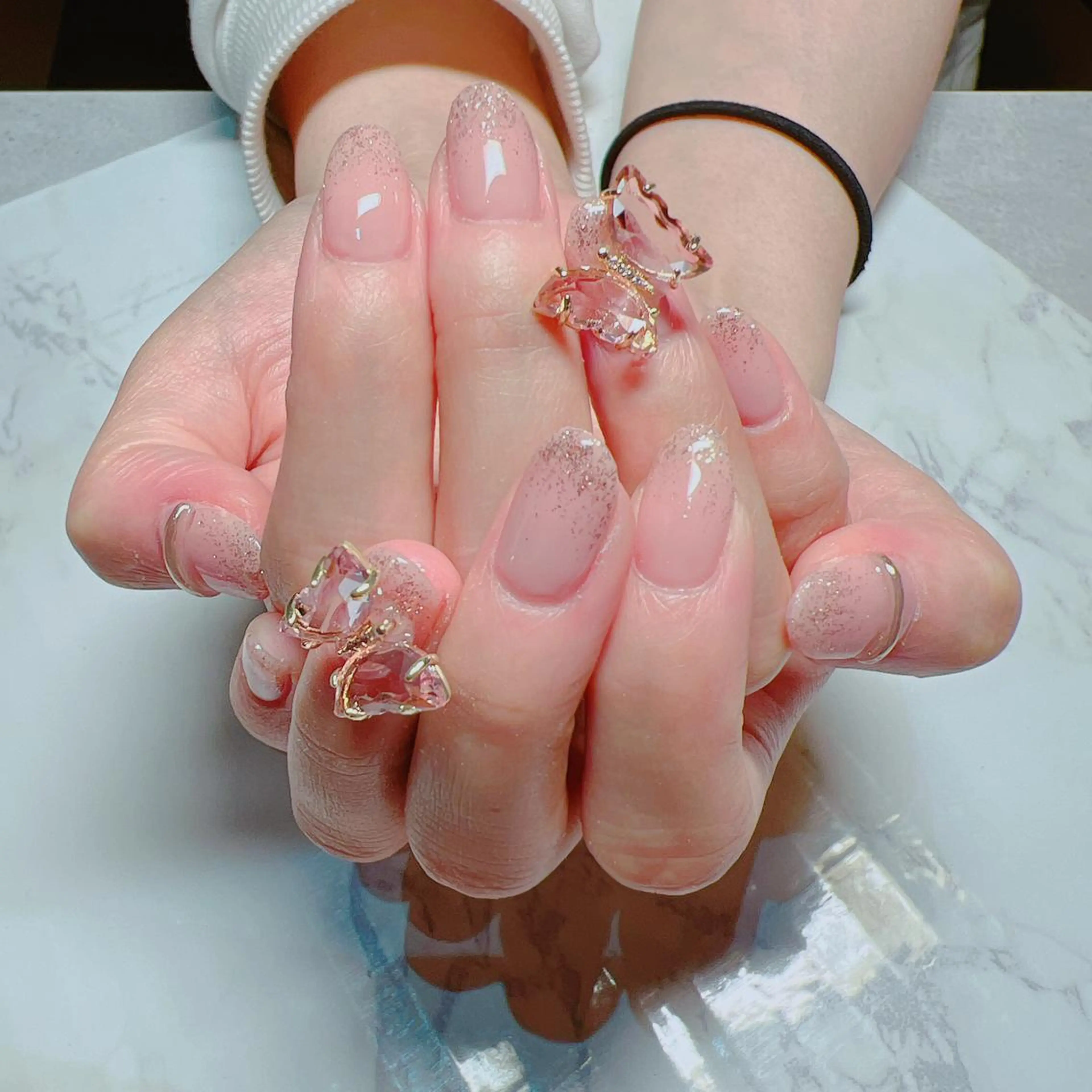 ネイル ジェルネイル グラデーション ラメ(グリッター) ラメグラデーション ワンカラーネイル ハンドネイル たきぐち みちこのネイルデザイン