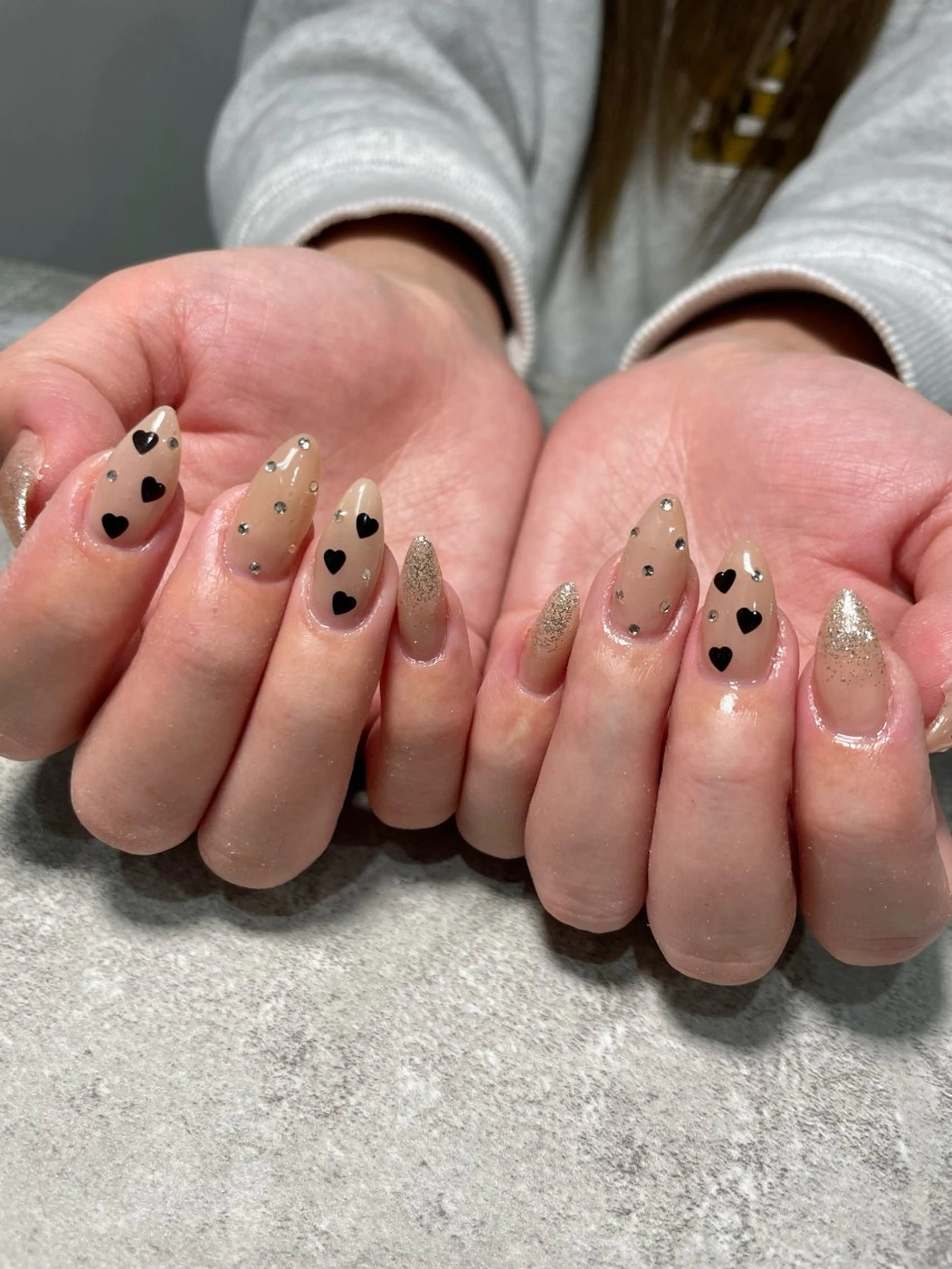 ネイル 持ち込み ハンドネイル Raviliss ♡のネイルデザイン