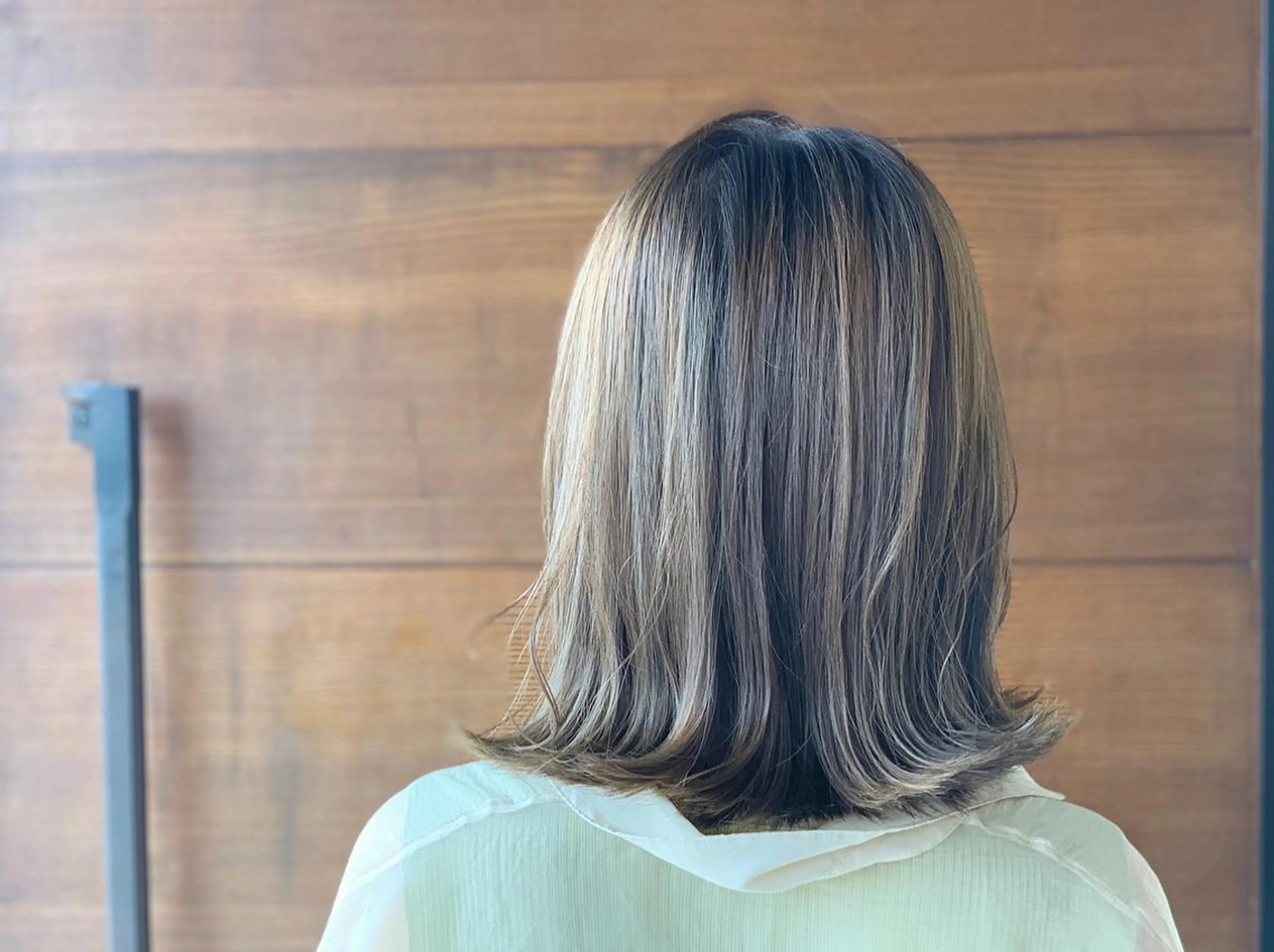 ミディアム カラー アッシュ ハイライトカラー ハイライト 悠 亜のマツエク・マツパデザイン