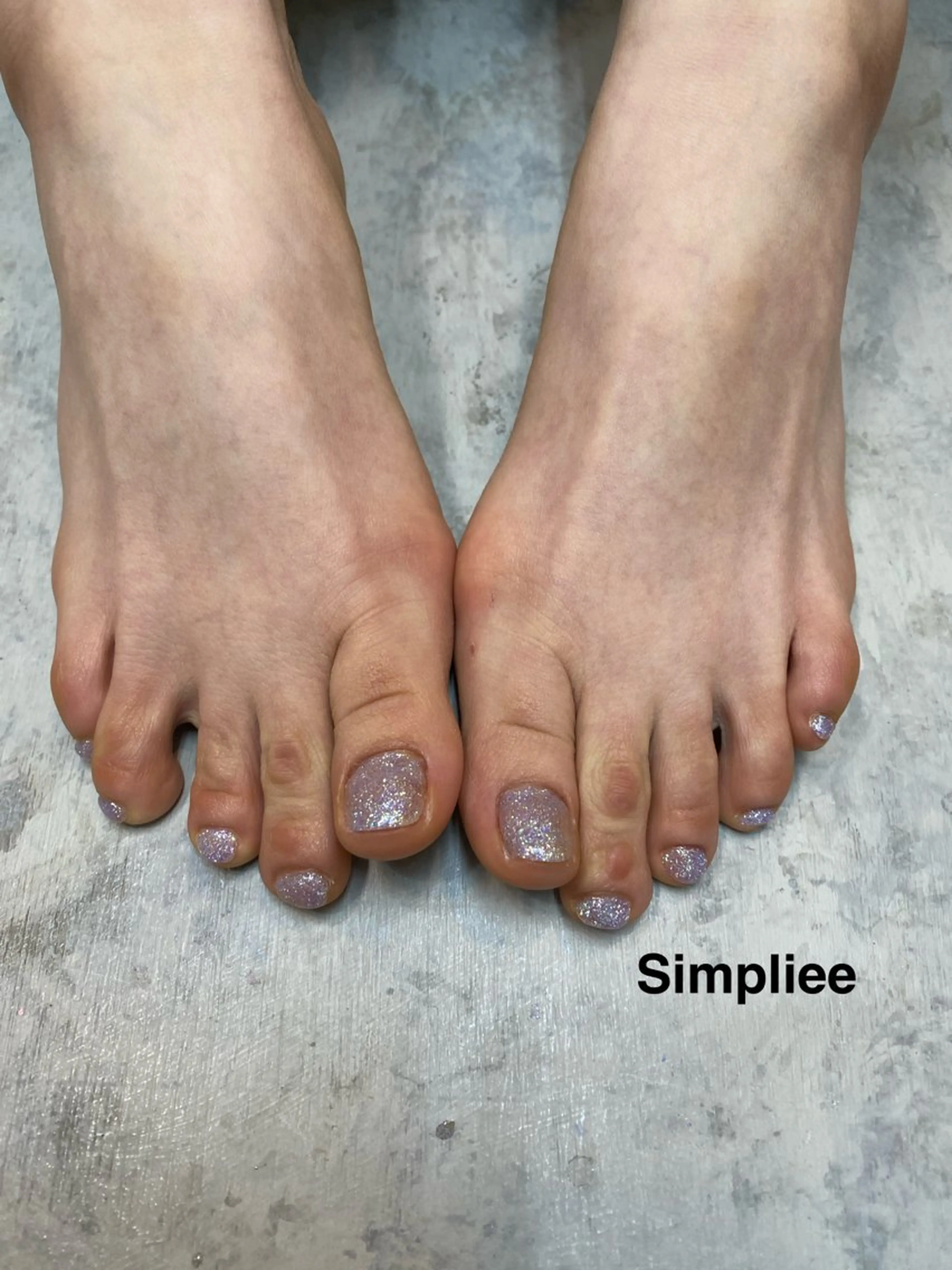 ネイル シンプリーワン 渋谷店🪄MOENAのネイルデザイン