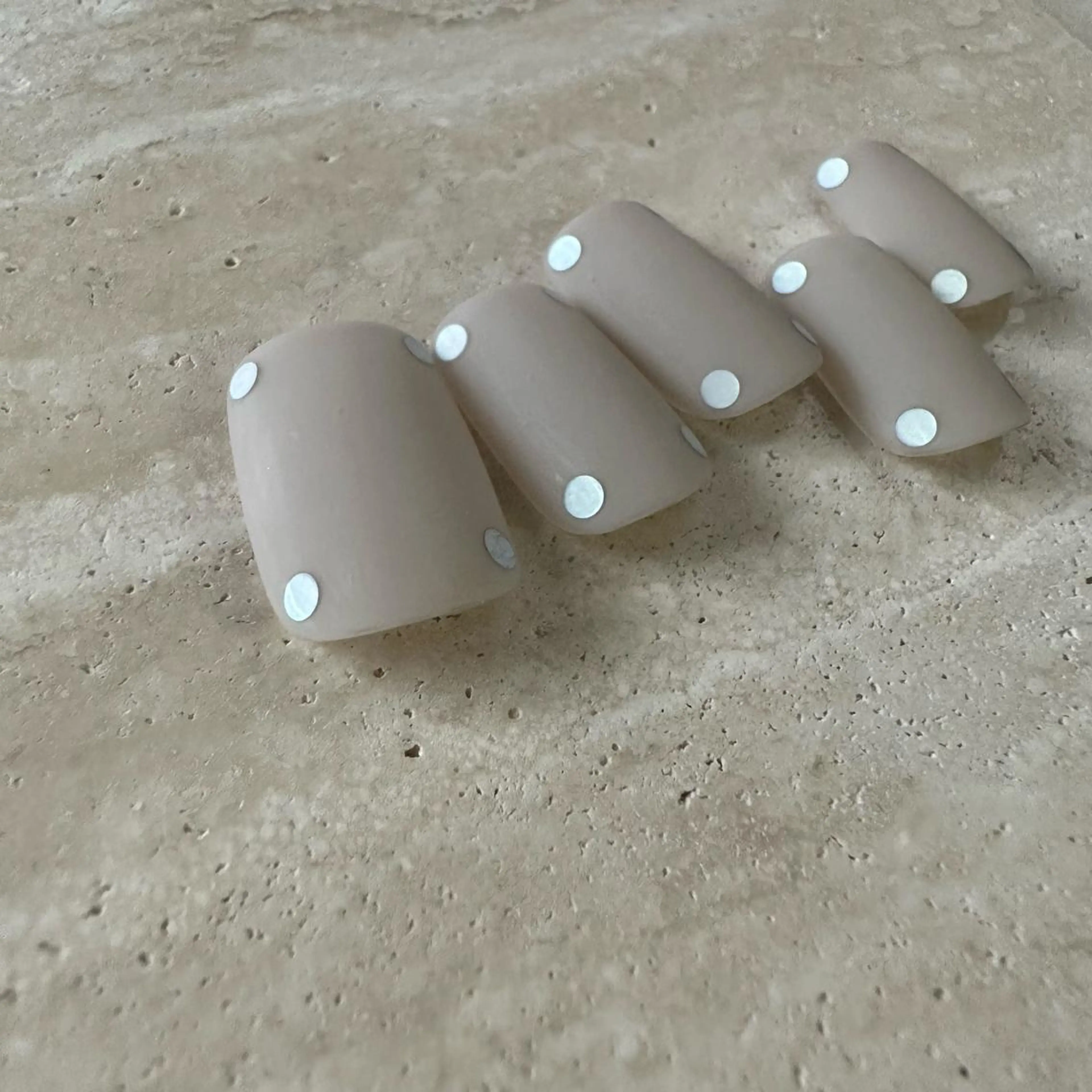 ショート カラー ネイル マツエク・マツパ アイブロウ シンプルネイル ar. harajukuのネイルデザイン