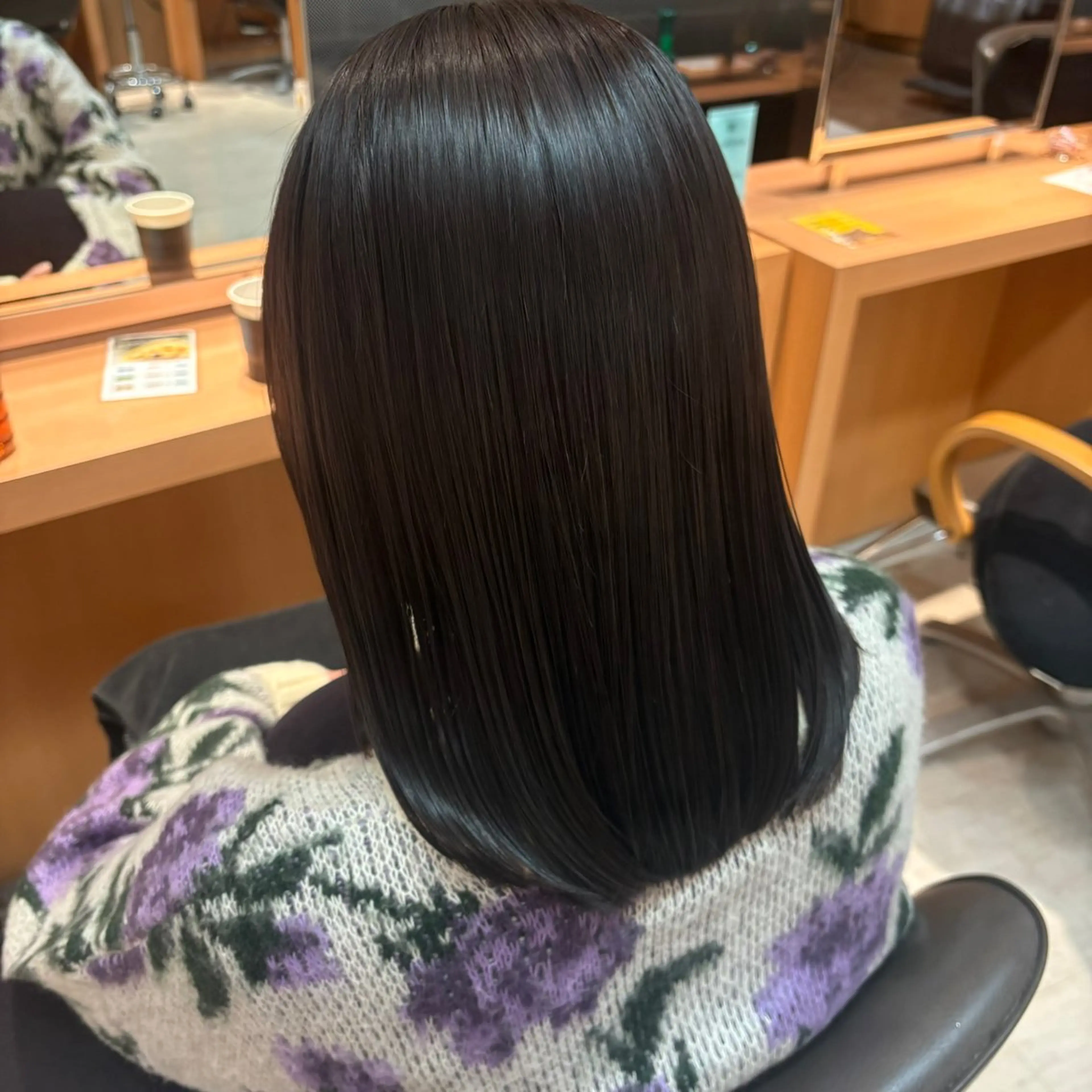 カット＋縮毛矯正＋保護トリートメントの写真