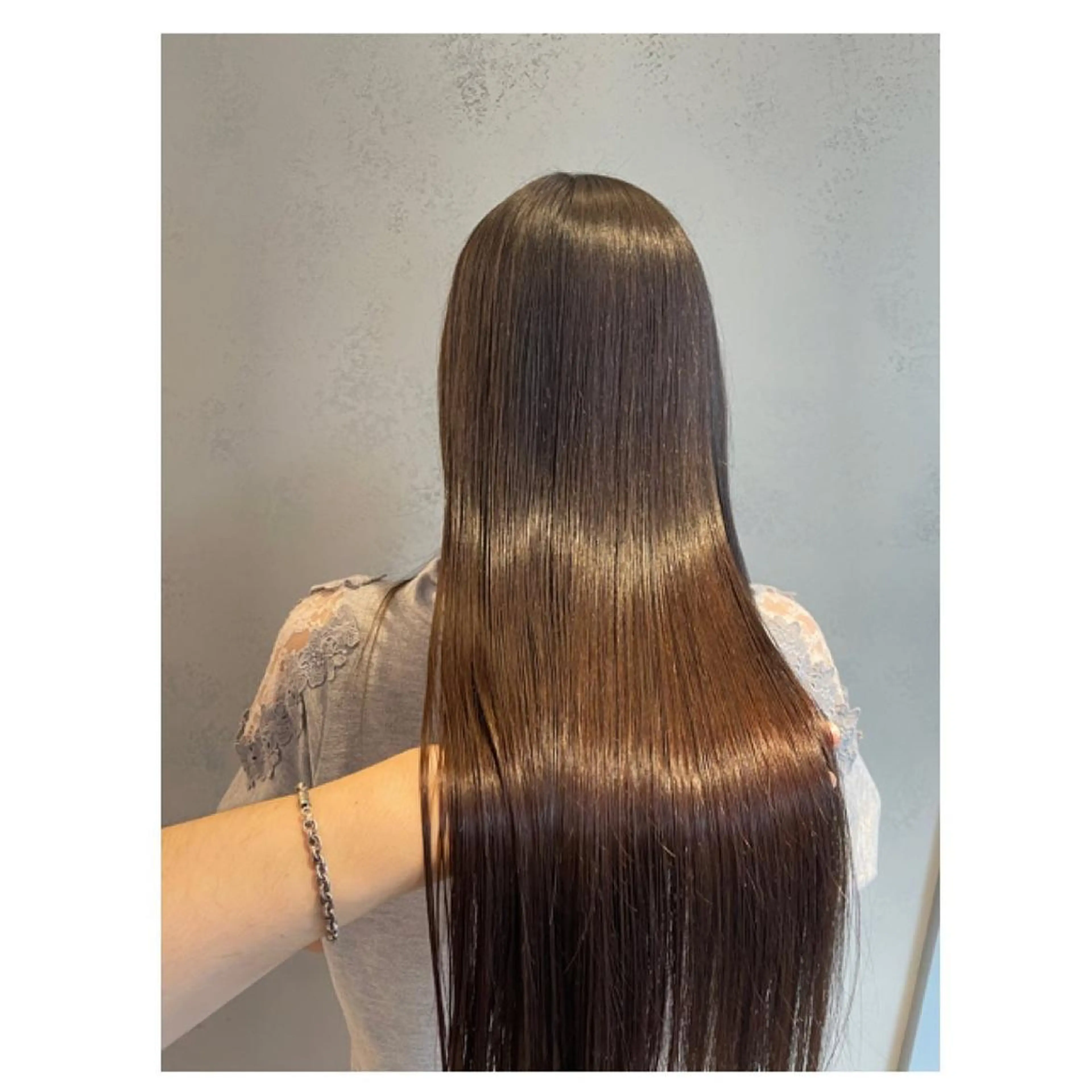 セミロング メンズ スペインカール 外国人風カラー 縮毛矯正 トリートメント レイヤー・波巻き RYOSUKEのヘアスタイル