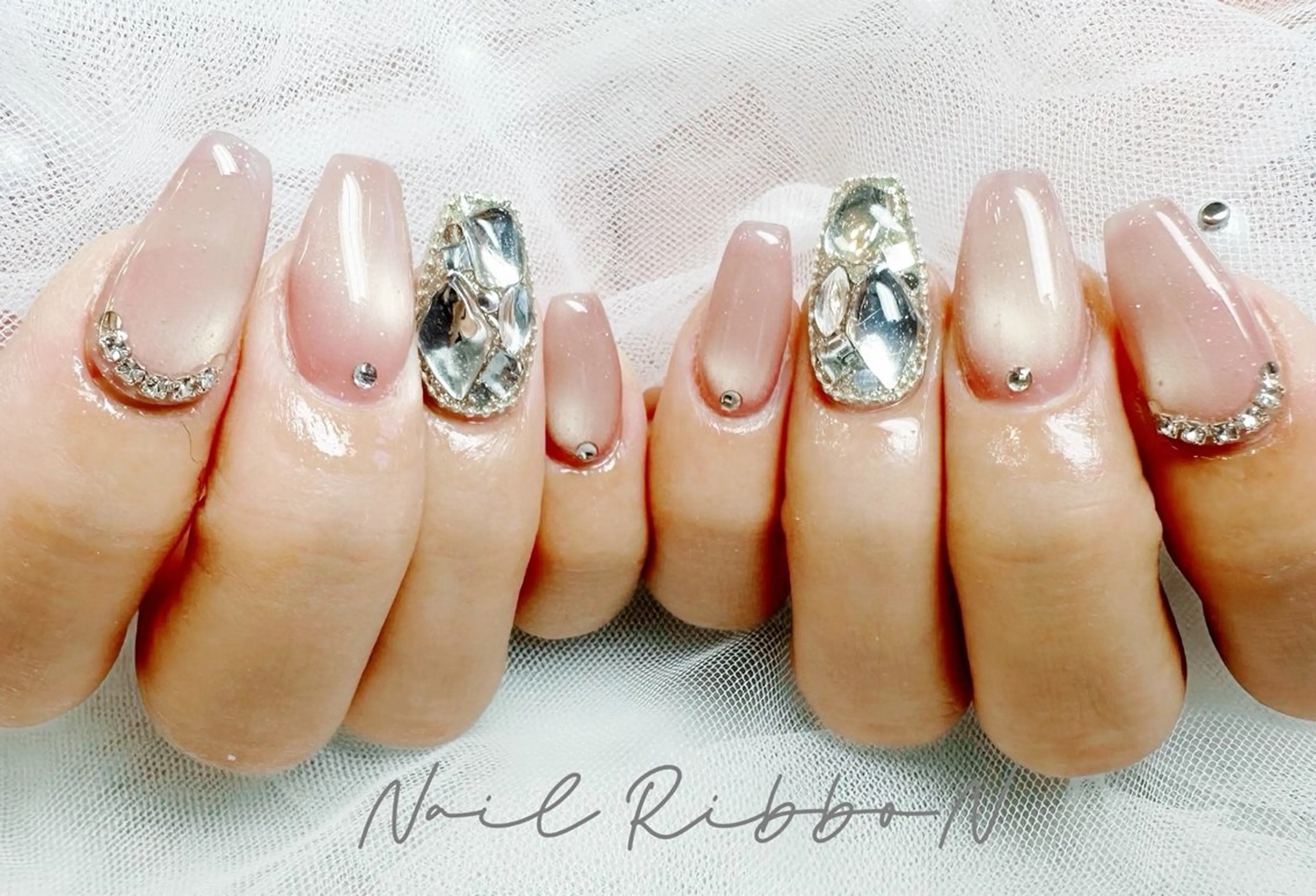 ネイル ネイルリボン 石田のネイルデザイン