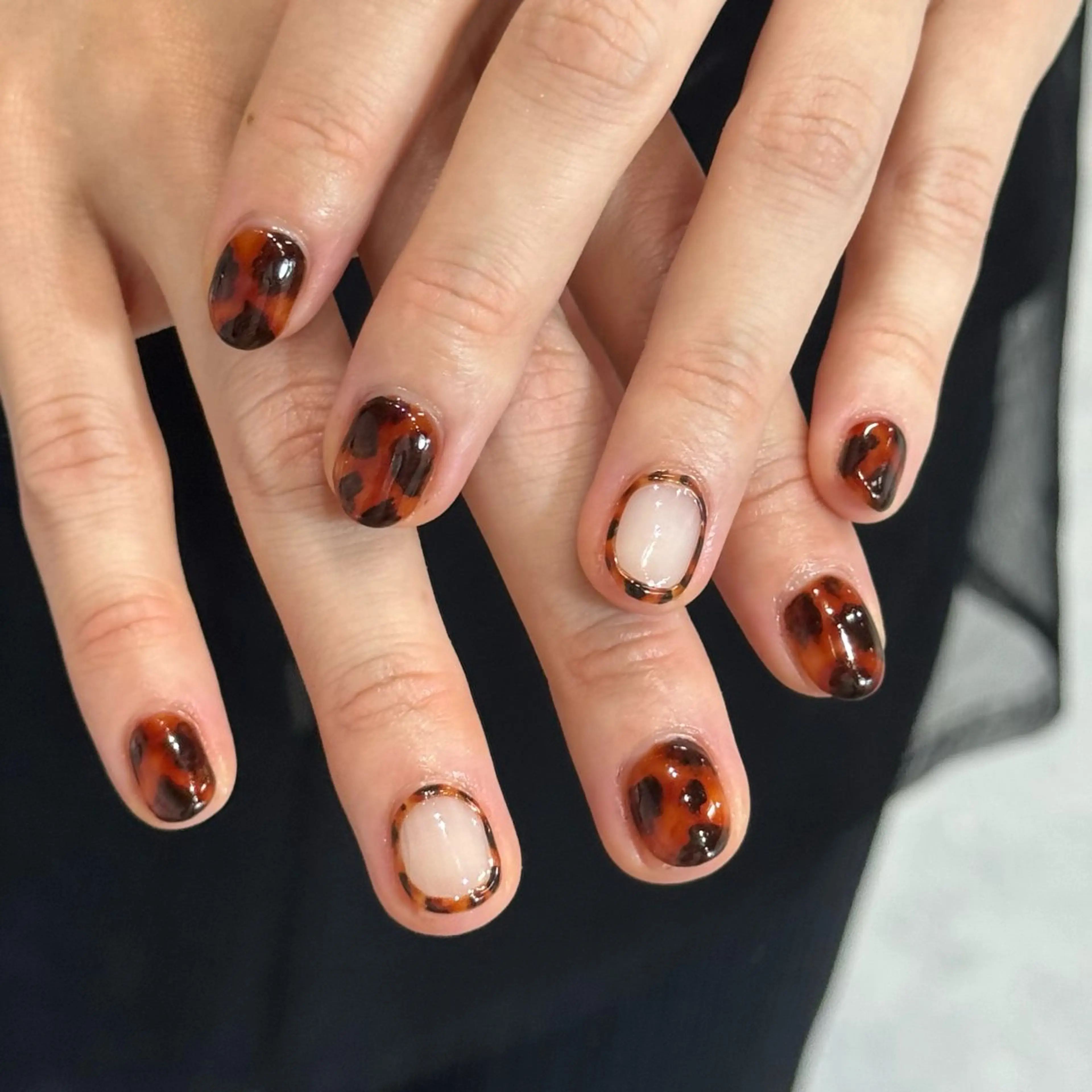 ネイル べっ甲ネイル ブラウン HARUKA ネイリスト福岡/薬院のネイルデザイン
