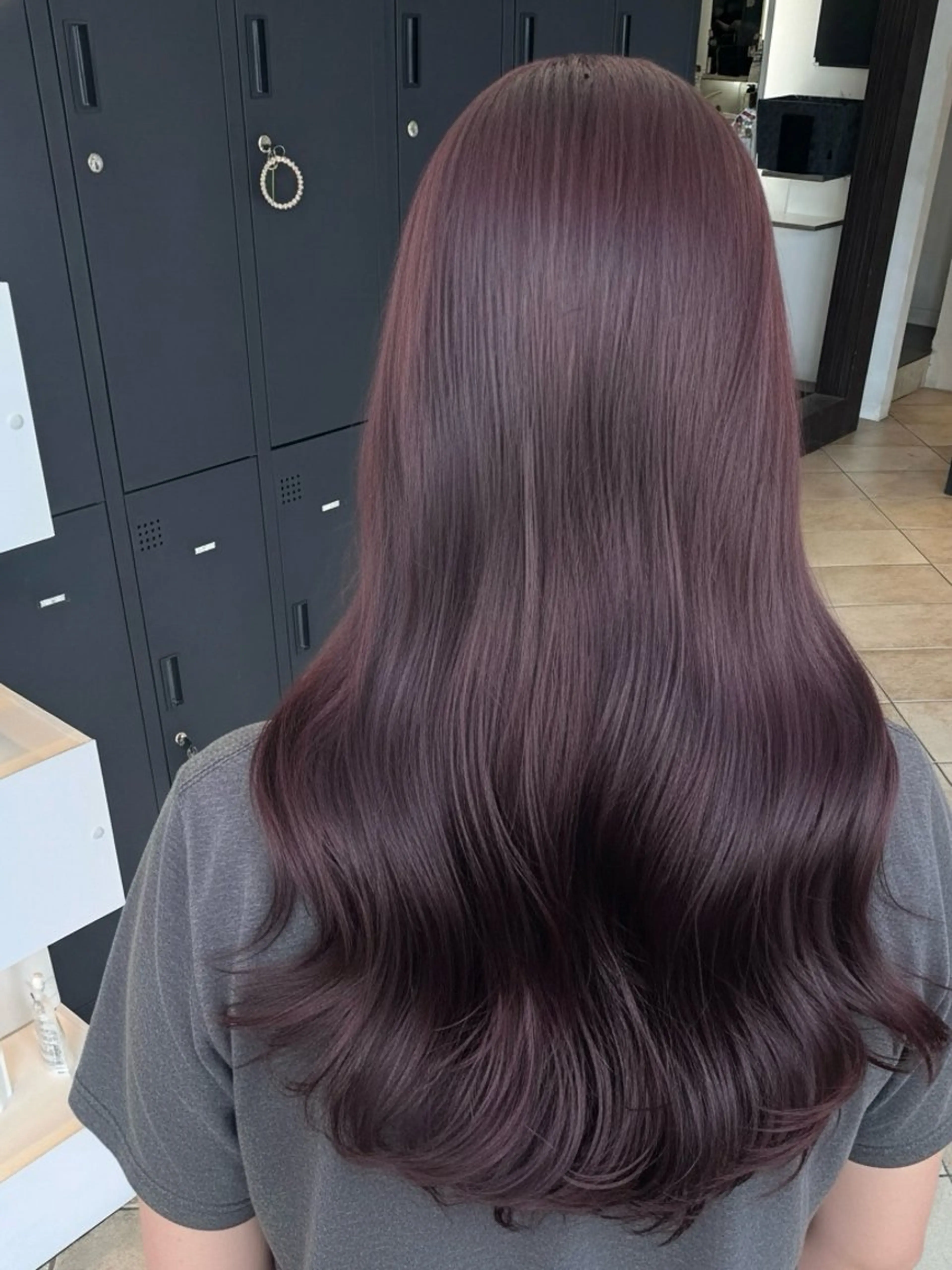 ロング カット ヘアカラー パーマ 縮毛矯正 トリートメント ヘッドスパ 艶髪レイヤーの王 また復活の大澤竜馬のヘアスタイル