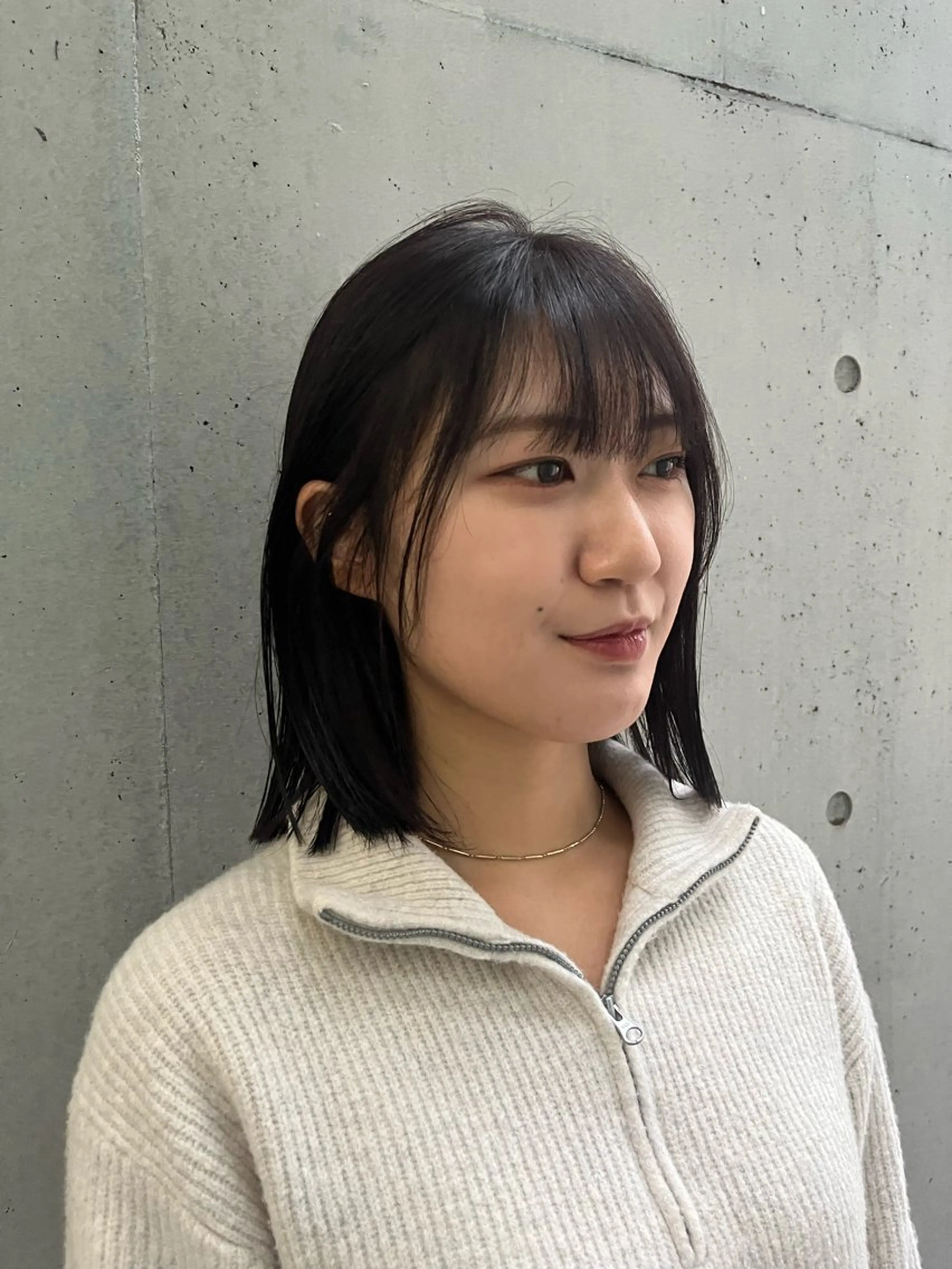 ミディアム ヘアカラー riko／ SYS by fitのヘアスタイル