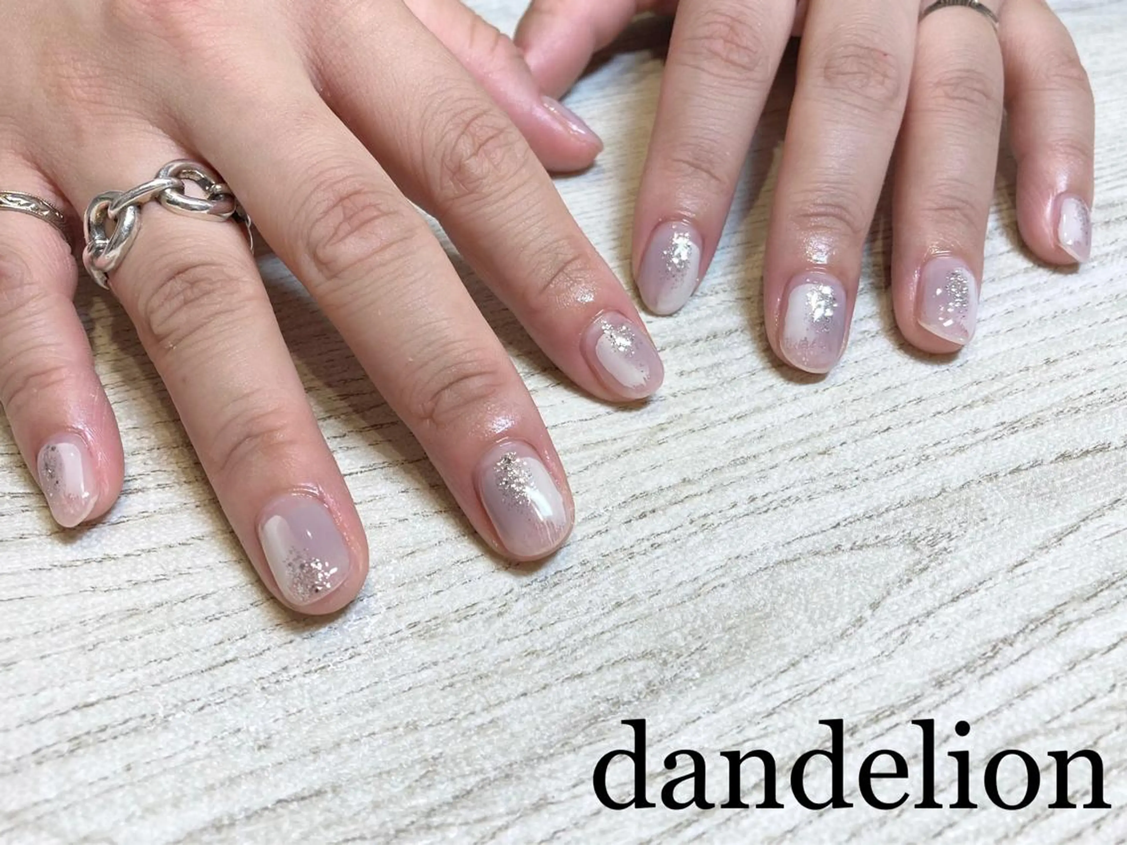 ネイル ハンドネイル ハンドケア dandelion ダンデライオンのネイルデザイン