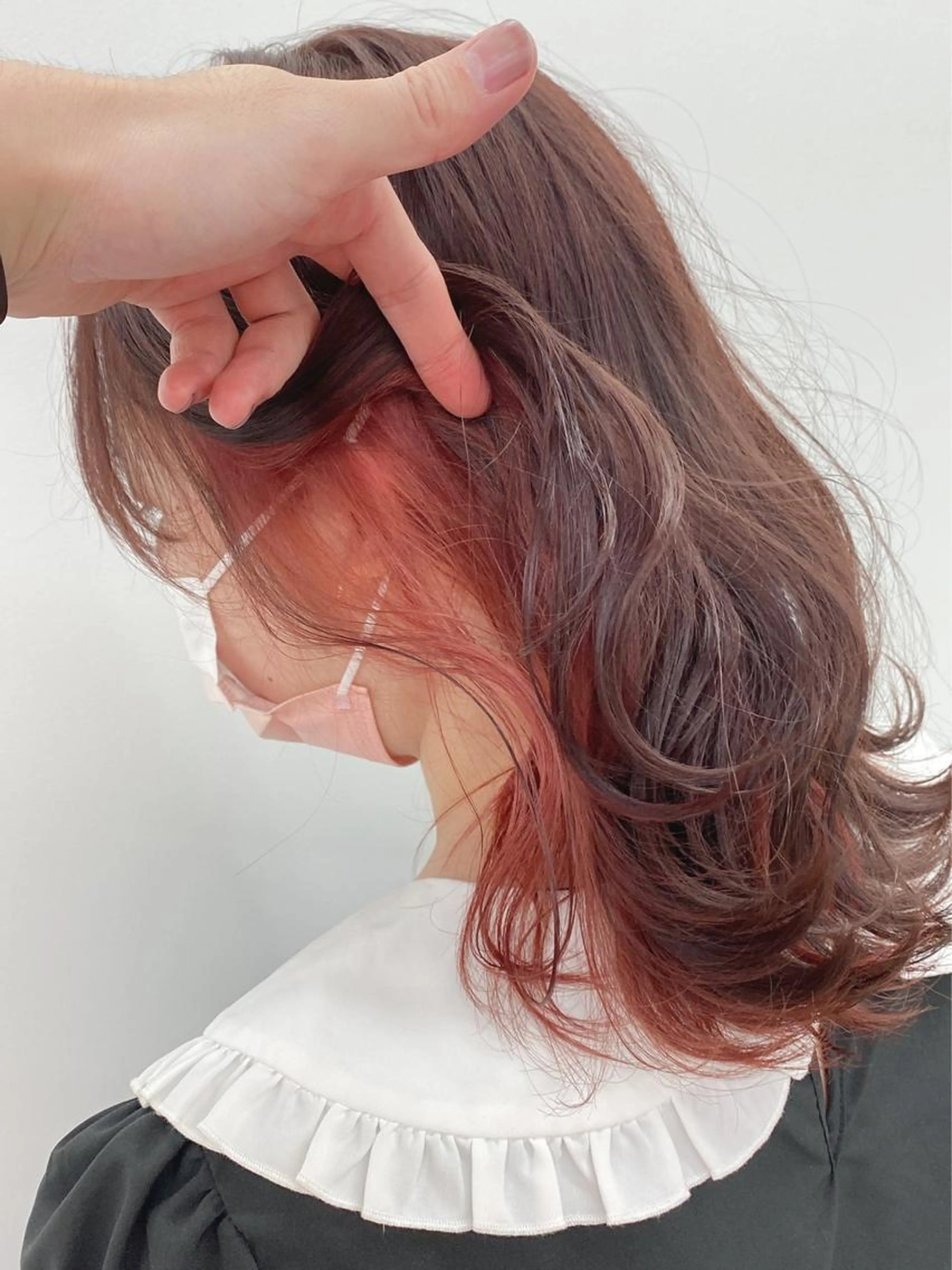 【😥社会人でもオシャレしたい😥】イヤリングカラー（ケアブリーチ＋カラー）＋髪質改善＋クイックスパ+コテ巻きの写真