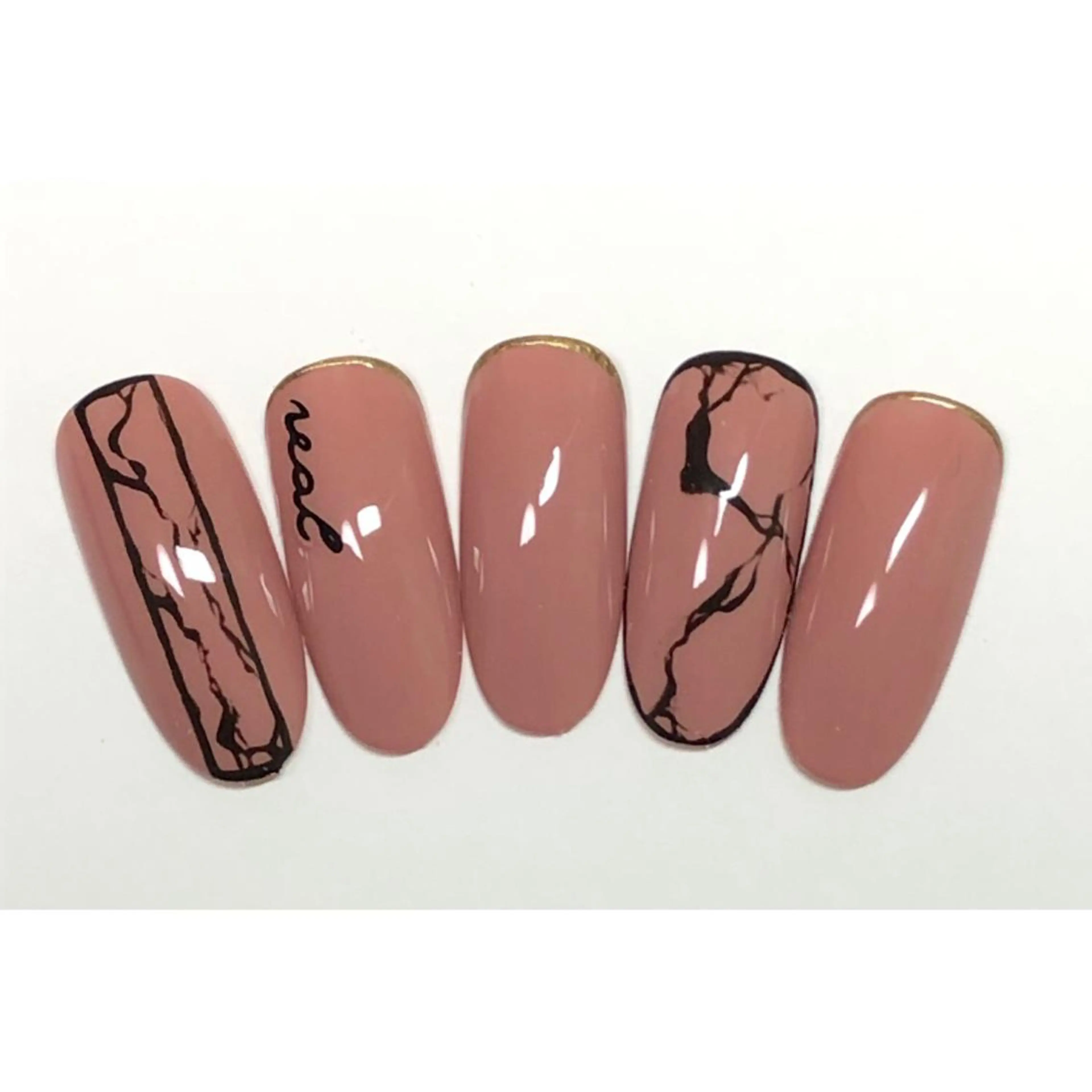 ネイル Toujours nail所属・Toujours / nijinaのネイルデザイン