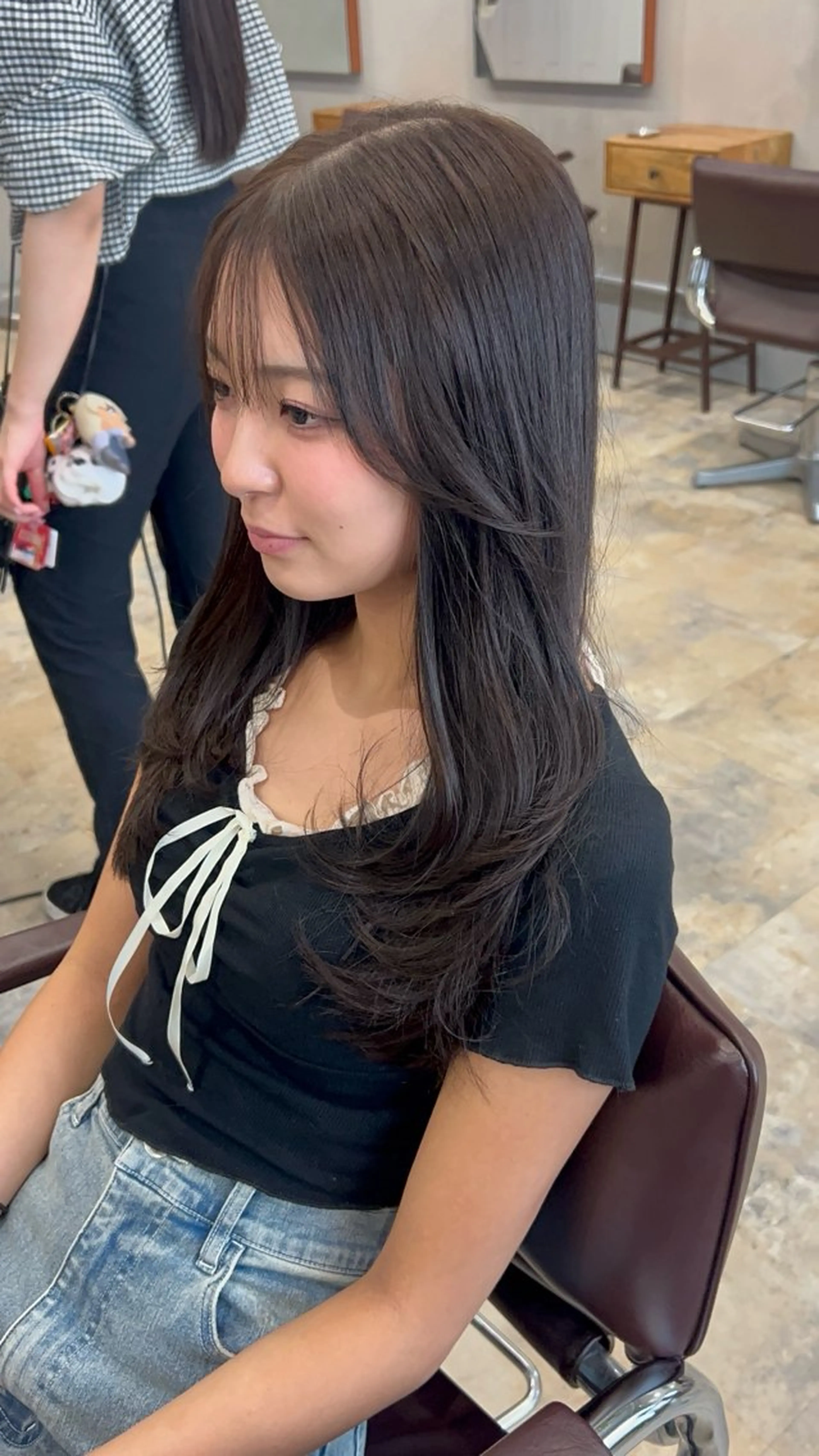 セミロング 寺下 璃桜のヘアスタイル