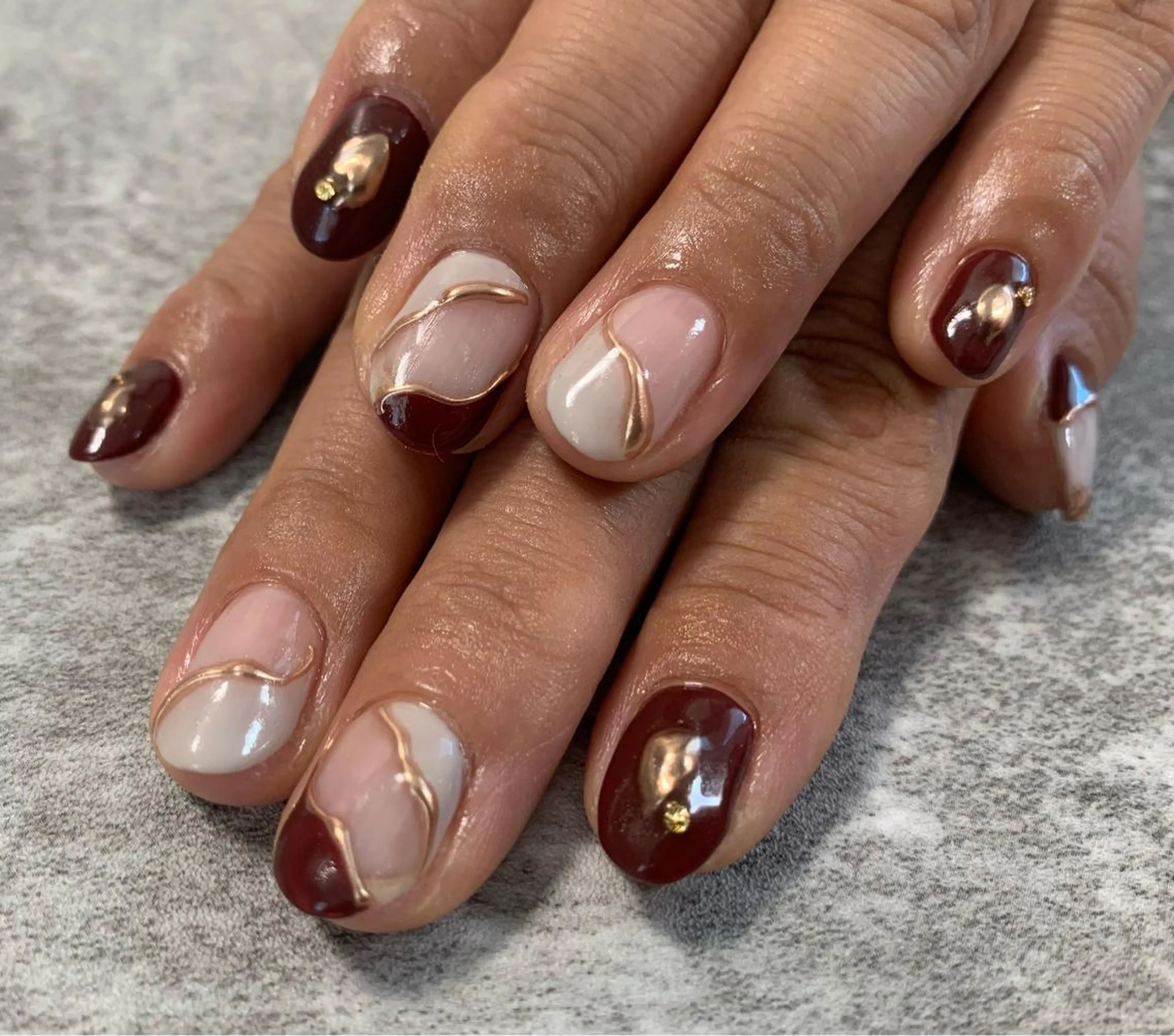 ネイル ニュアンスネイル ハンドネイル Maison Mielのネイルデザイン