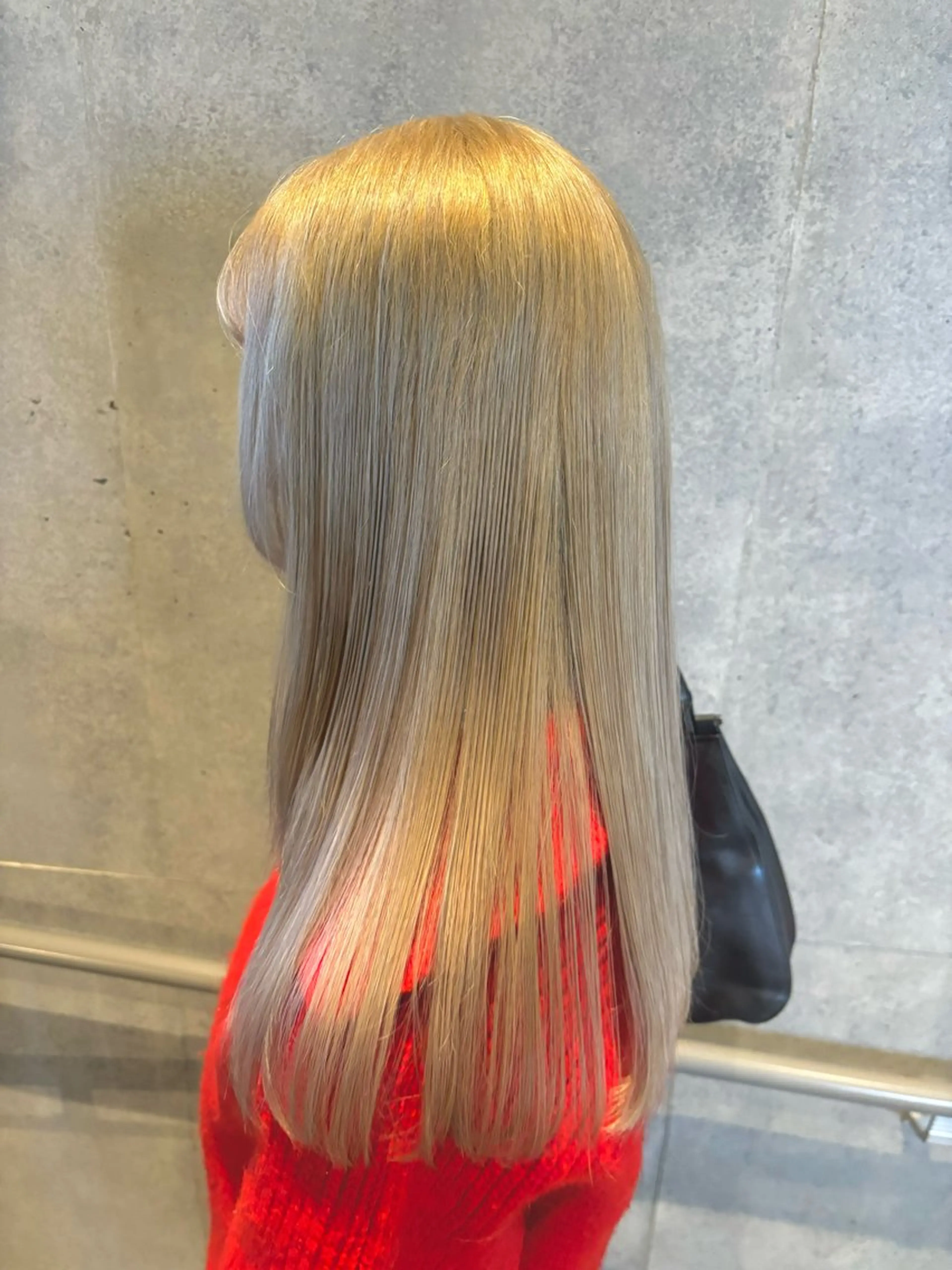 ロング カラー ヘアカラー 一目惚れ艶ハイトーン バンド/しほのヘアスタイル