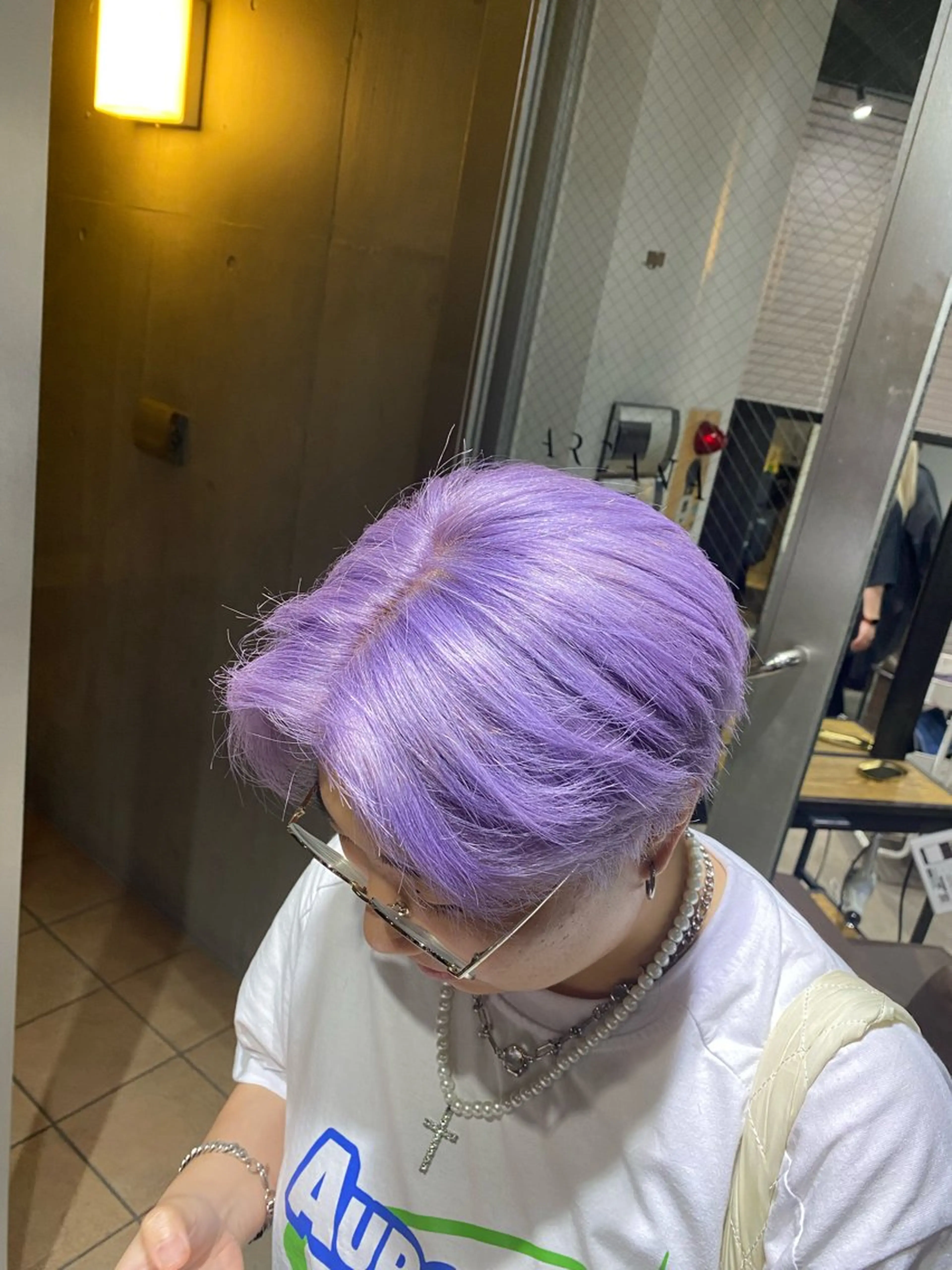 ショート パープルカラー 山影✨バレイヤージュ ハイライト✨メンズ◎のヘアスタイル