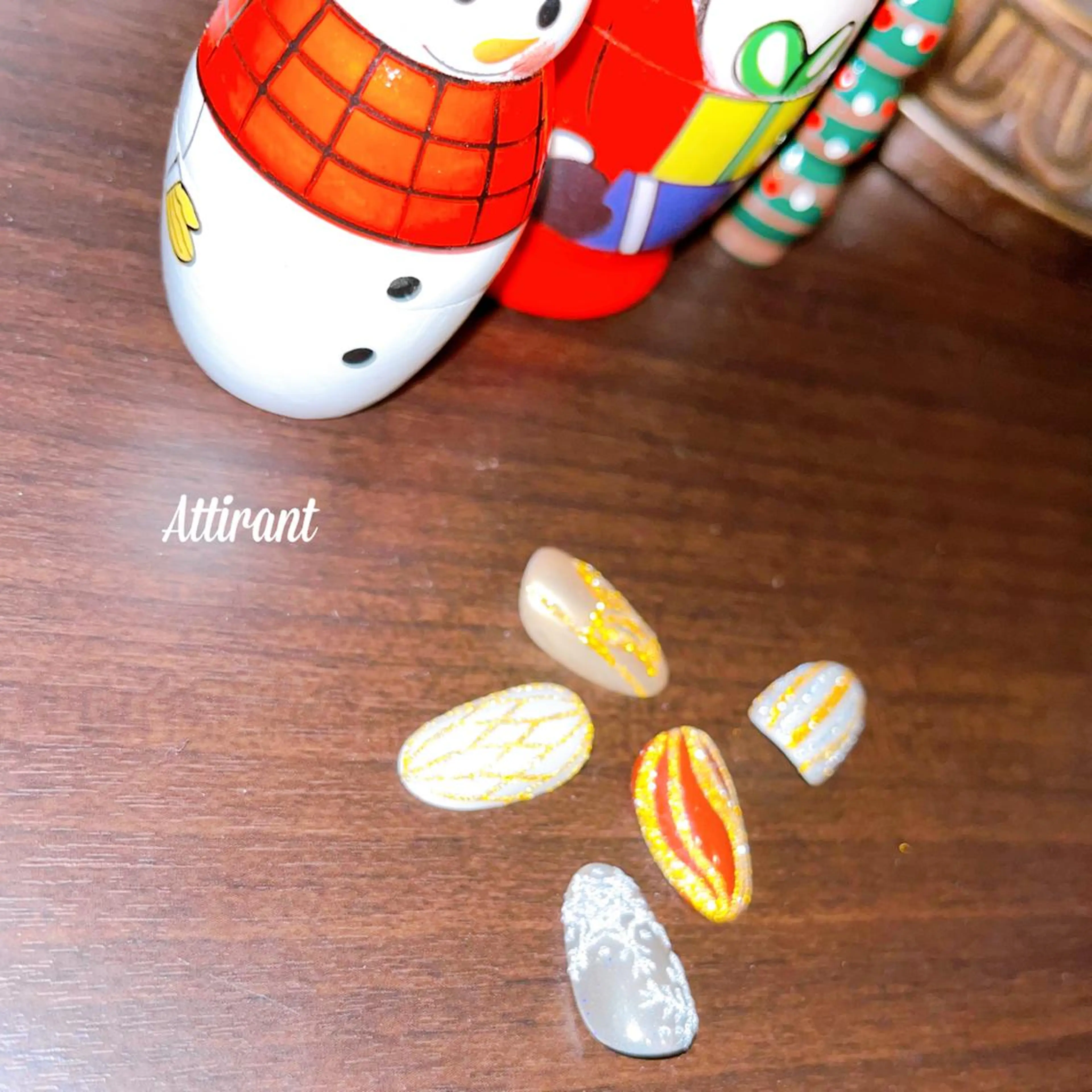 ネイル アートネイル フラッシュネイル ジェルネイル ラメ(グリッター) ハンドネイル ネイルサロン アティロンのネイルデザイン