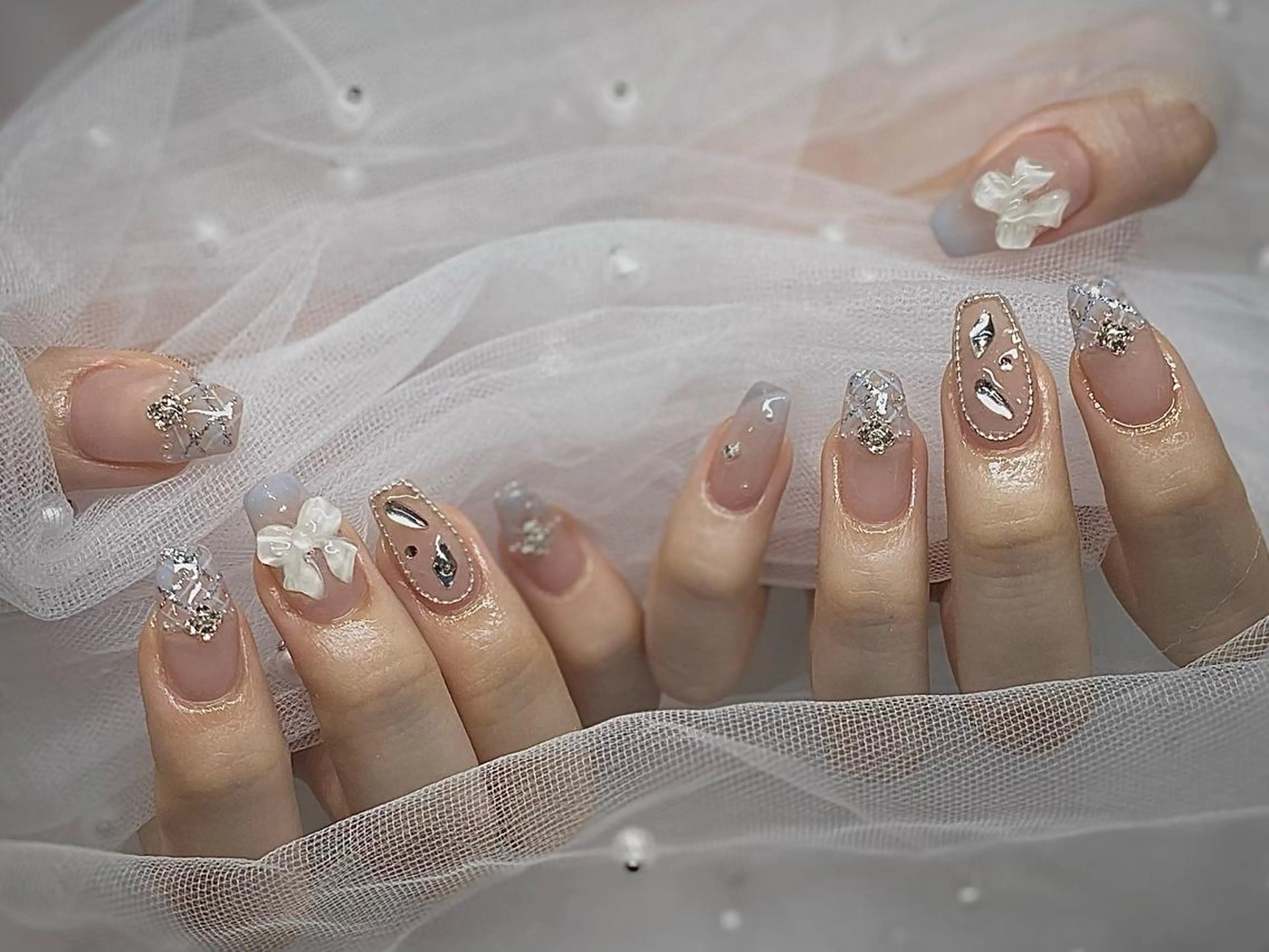 ネイル ハンドネイル フットネイル I-nailロング /ワンホン/キラキラのネイルデザイン