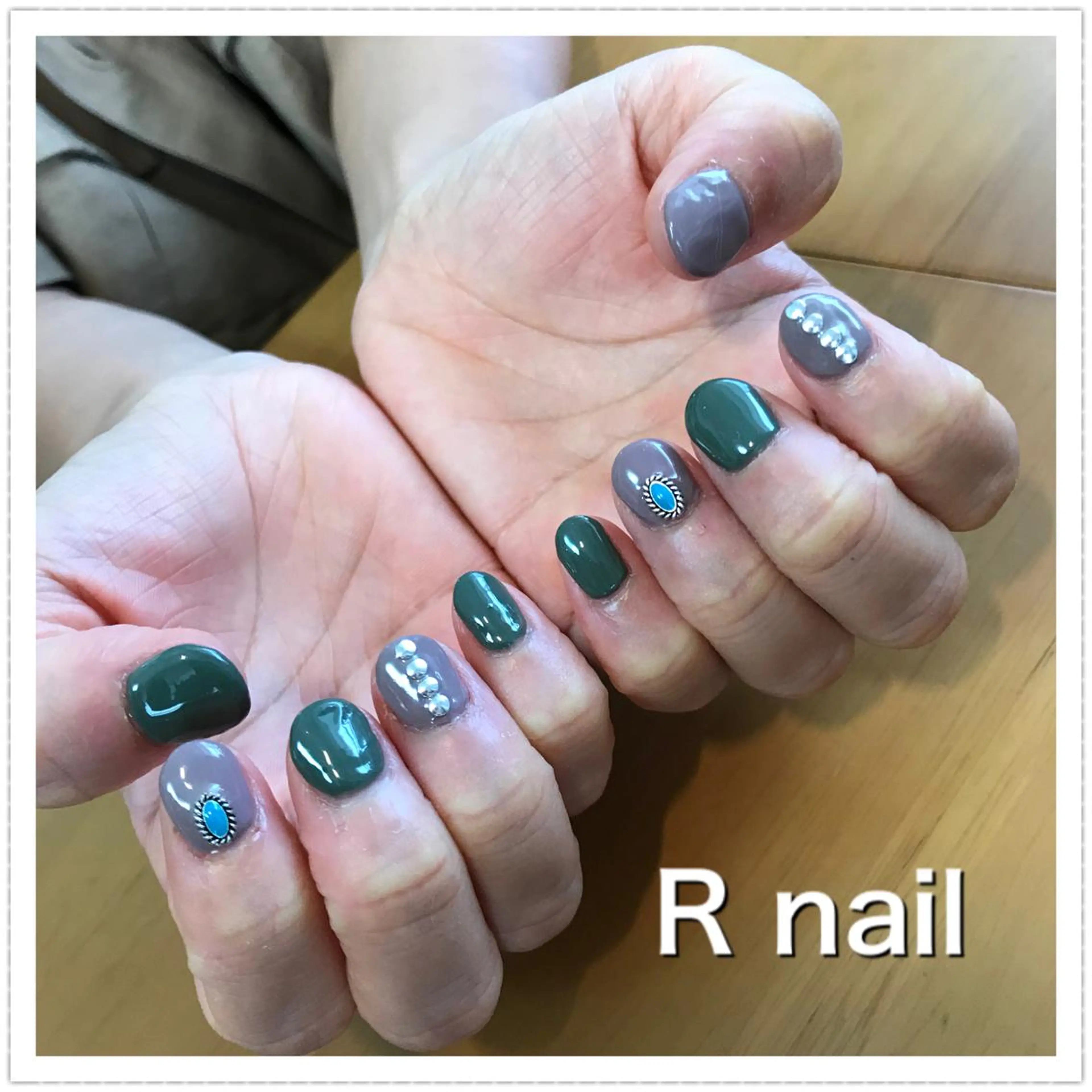 ネイル SUN&MOON REOのネイルデザイン