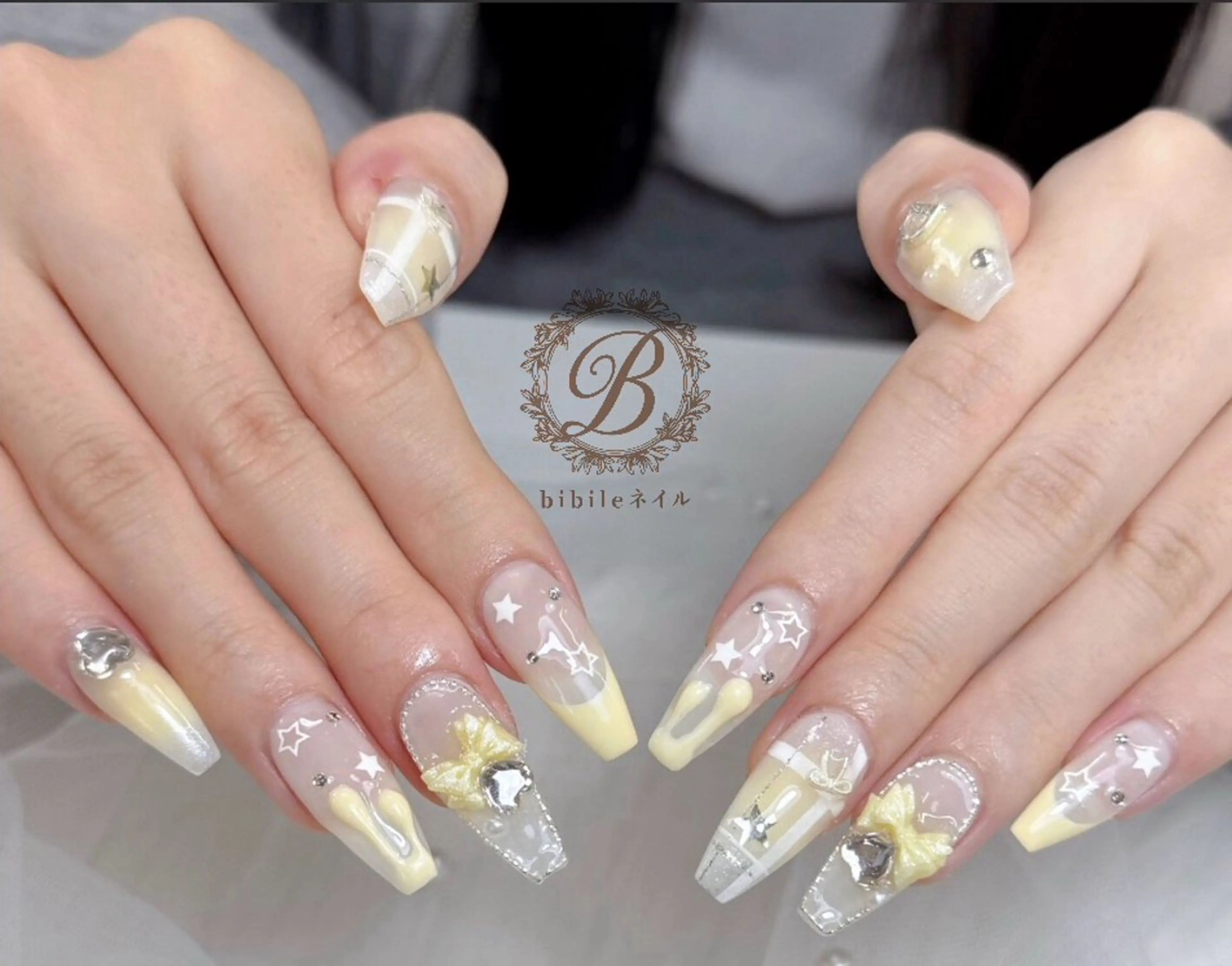 ネイル ハンドネイル 島尻 ユインのネイルデザイン