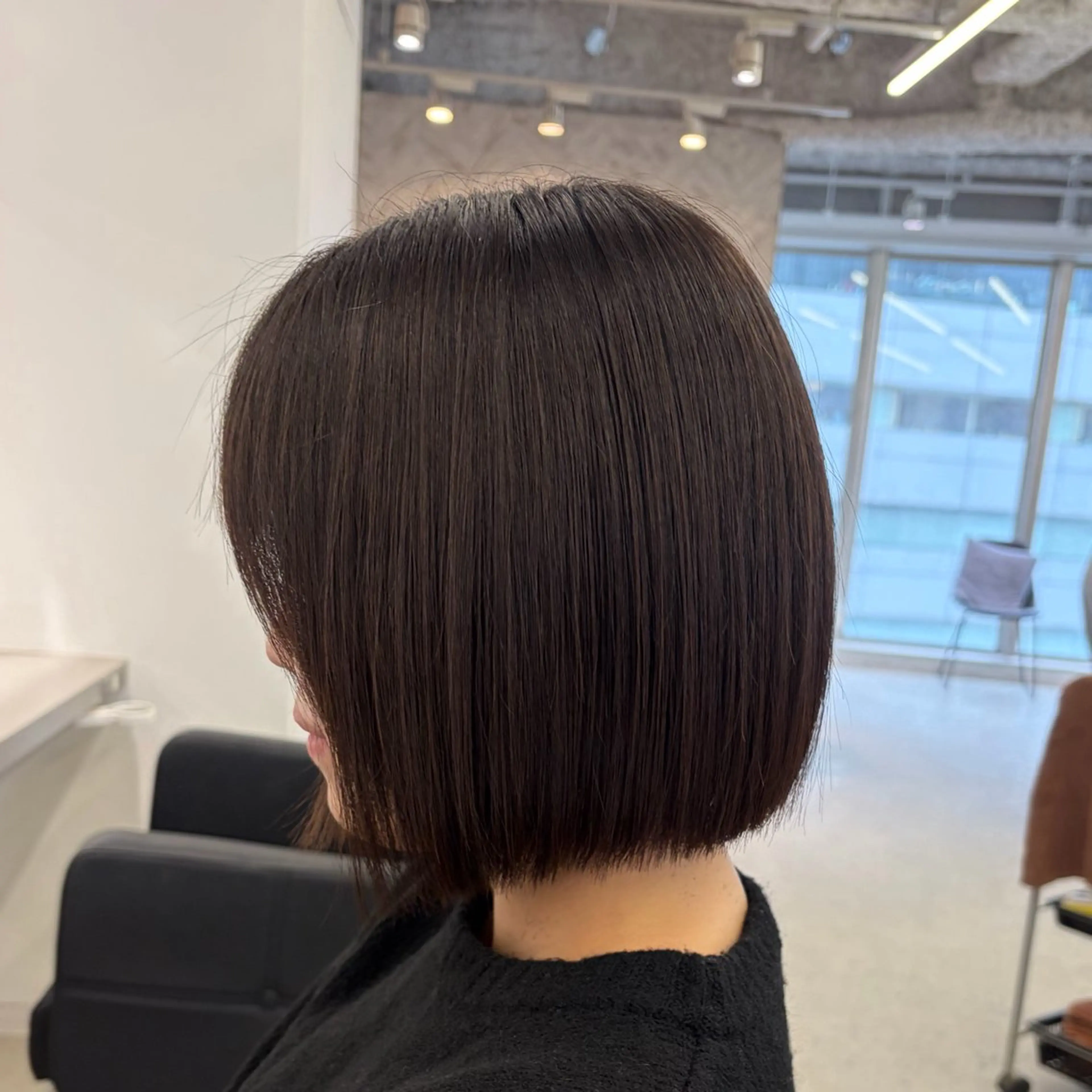 【✂️縮毛矯正×ぱつっとボブ✂️】収まり◎全体矯正+カット+うる艶トリートメント（超音波アイロンケアプロ付き）の写真