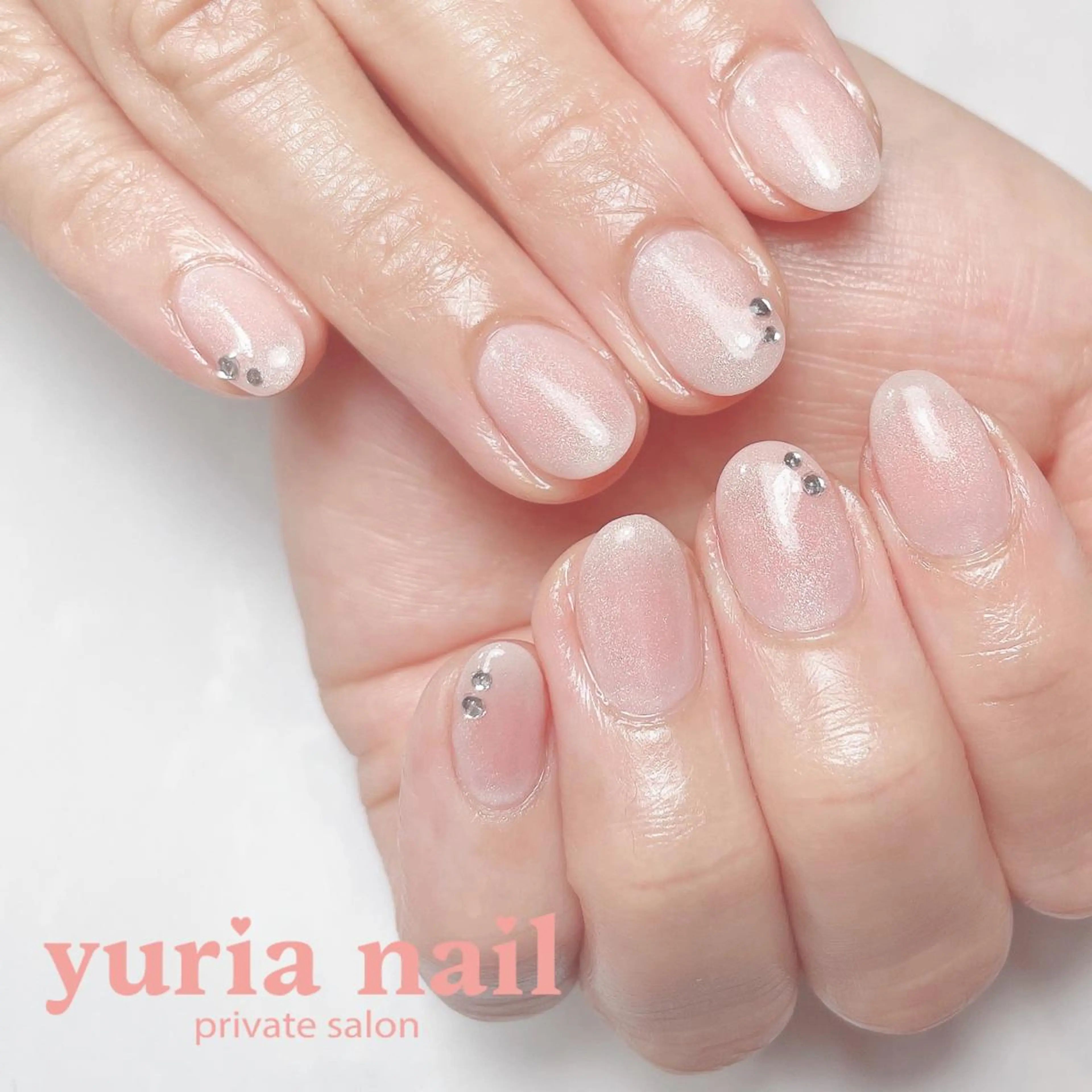 ネイル チークネイル ジェルネイル マグネットネイル ピンク ストーンネイル ハンドネイル 小林 ゆりあのネイルデザイン