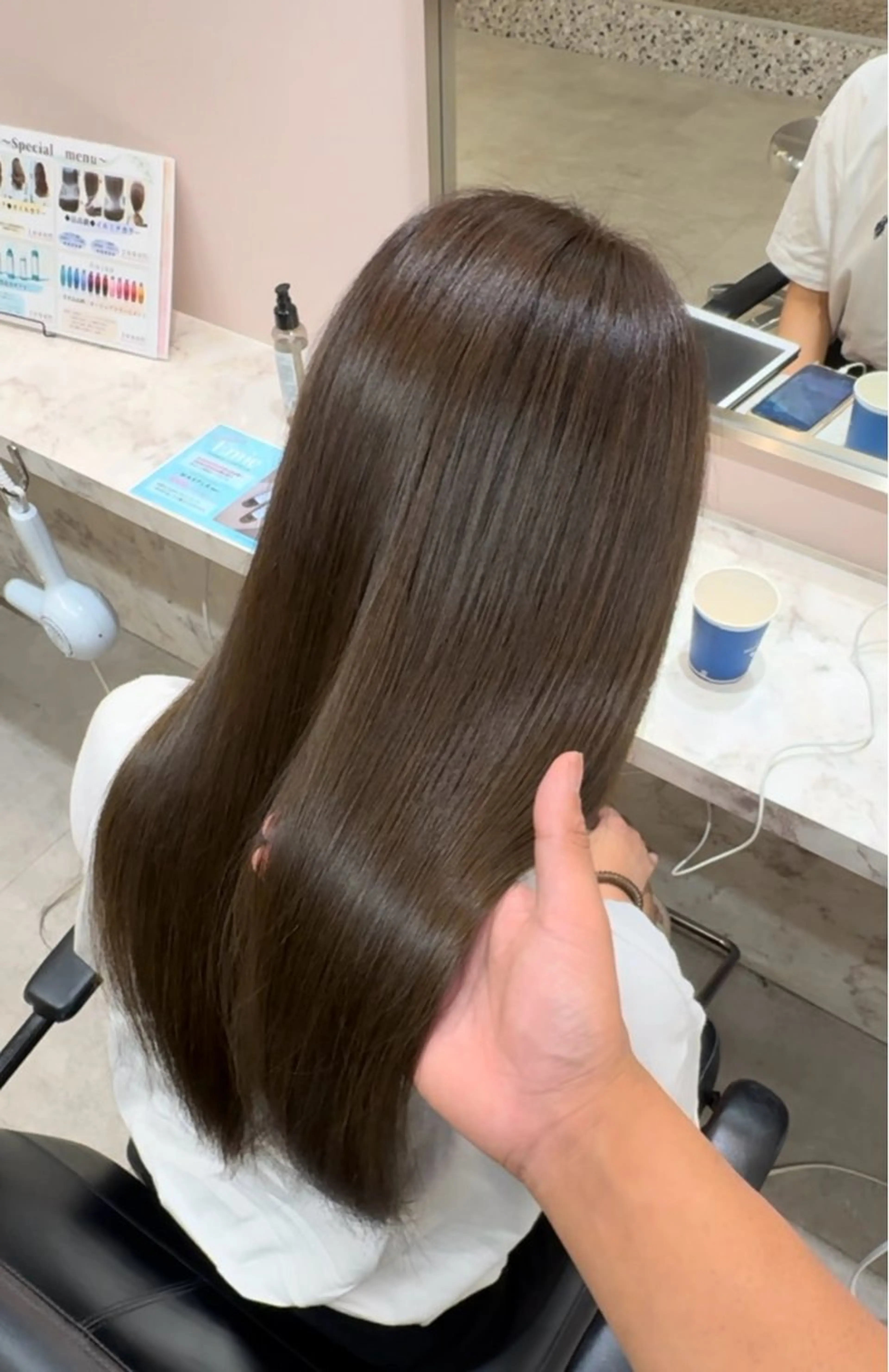 ロング ヘアカラー 中村 紅葉のヘアスタイル