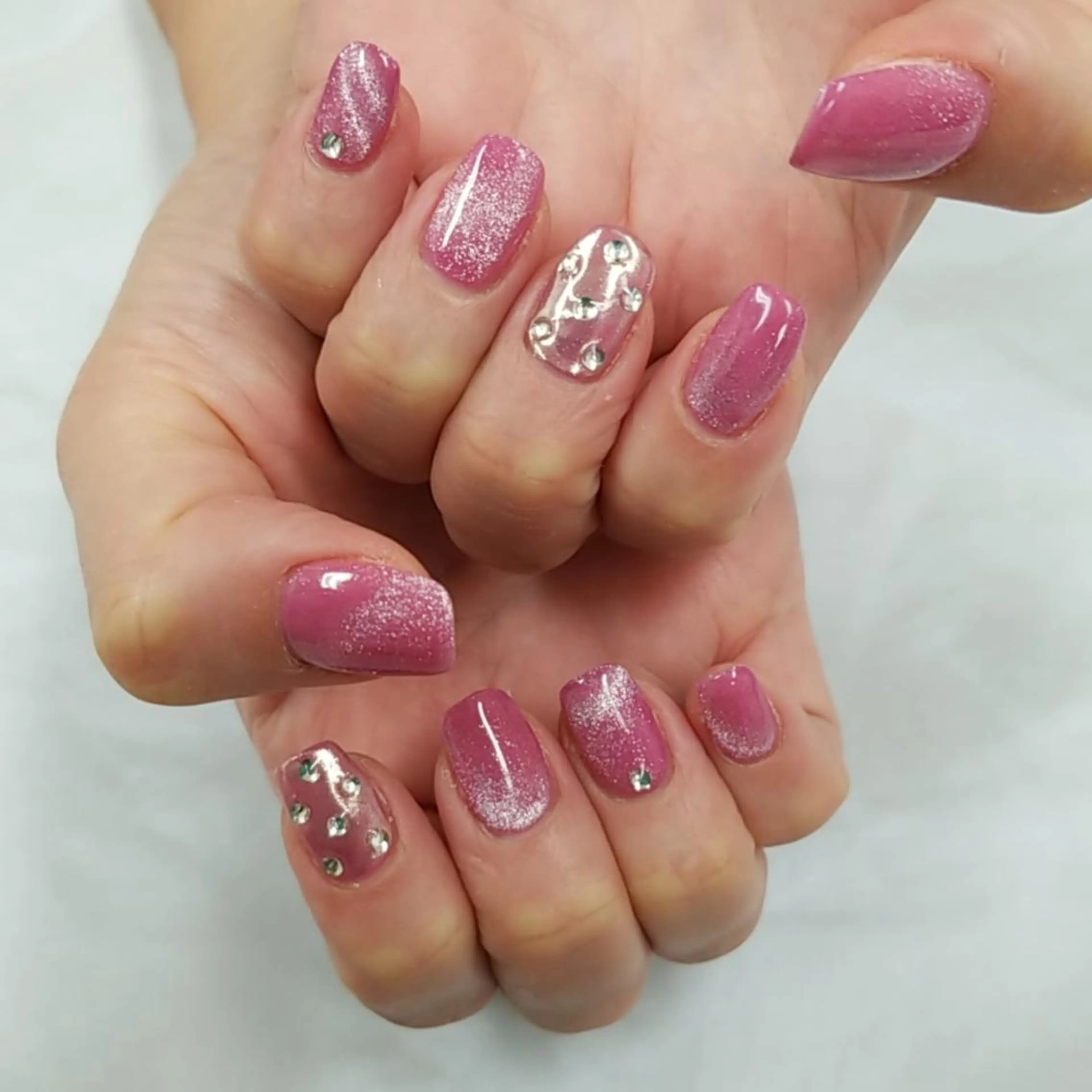 ネイル アートネイル ジェルネイル マグネットネイル 持ち込み ニュアンスネイル 河野ちえ (雑誌掲載サロン)のネイルデザイン