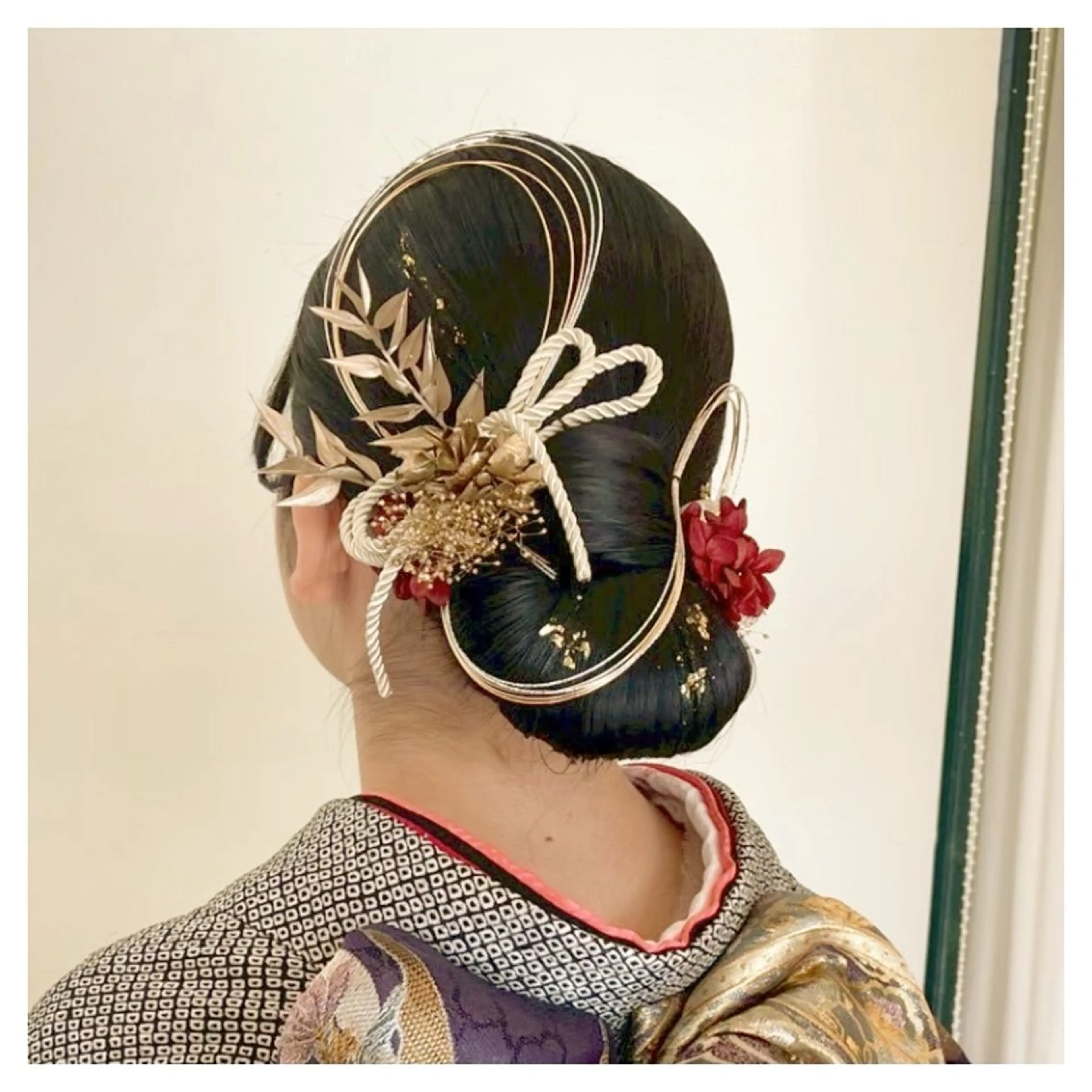 ロング ヘアアレンジ 成人式 ヘアセット Neoest Log ＋ bell所属・船曳 鈴菜のヘアスタイル