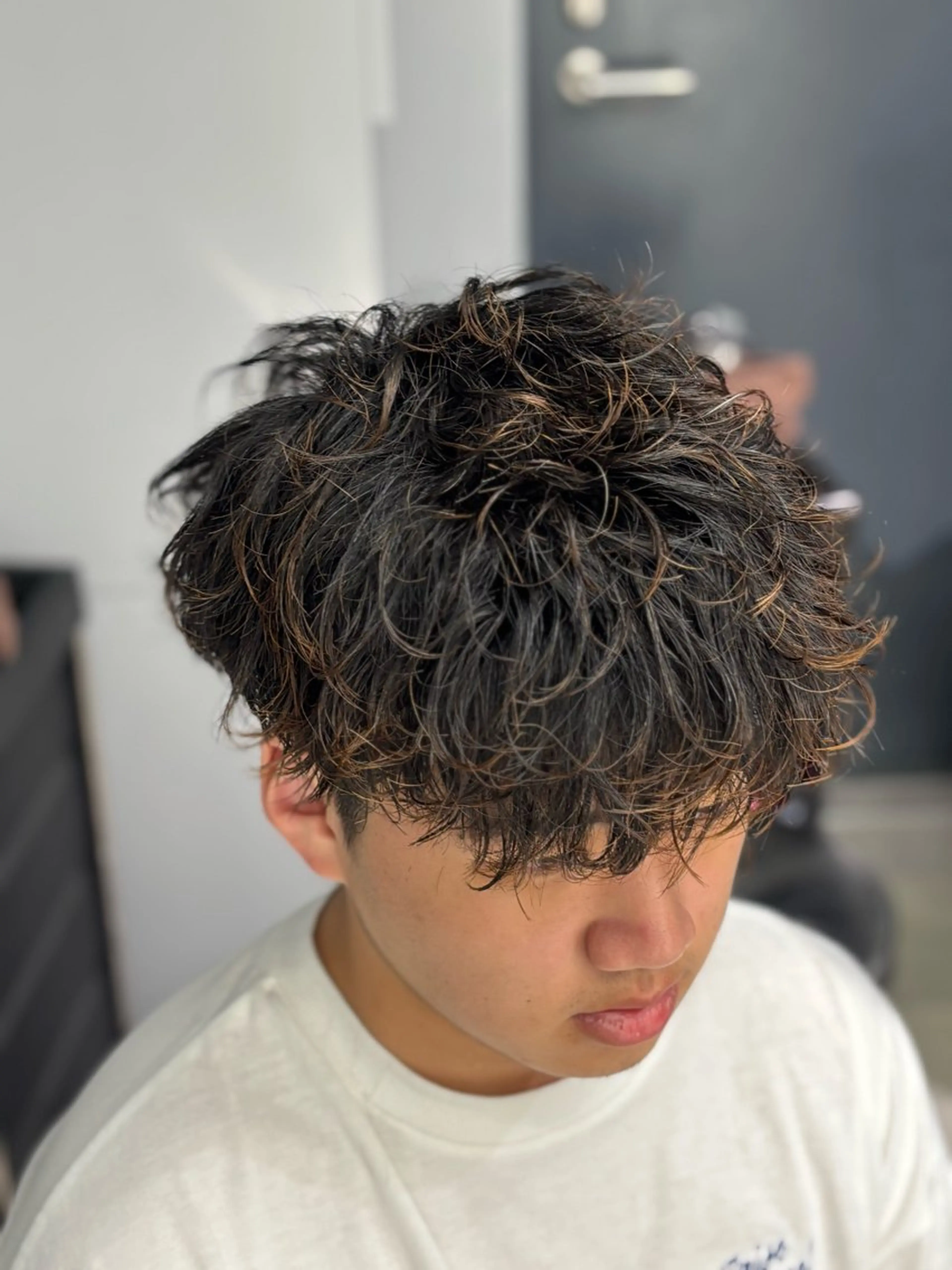 パーマ メンズ メンズパーマ シャドーパーマ アーバンスタジオ ハルチカのヘアスタイル