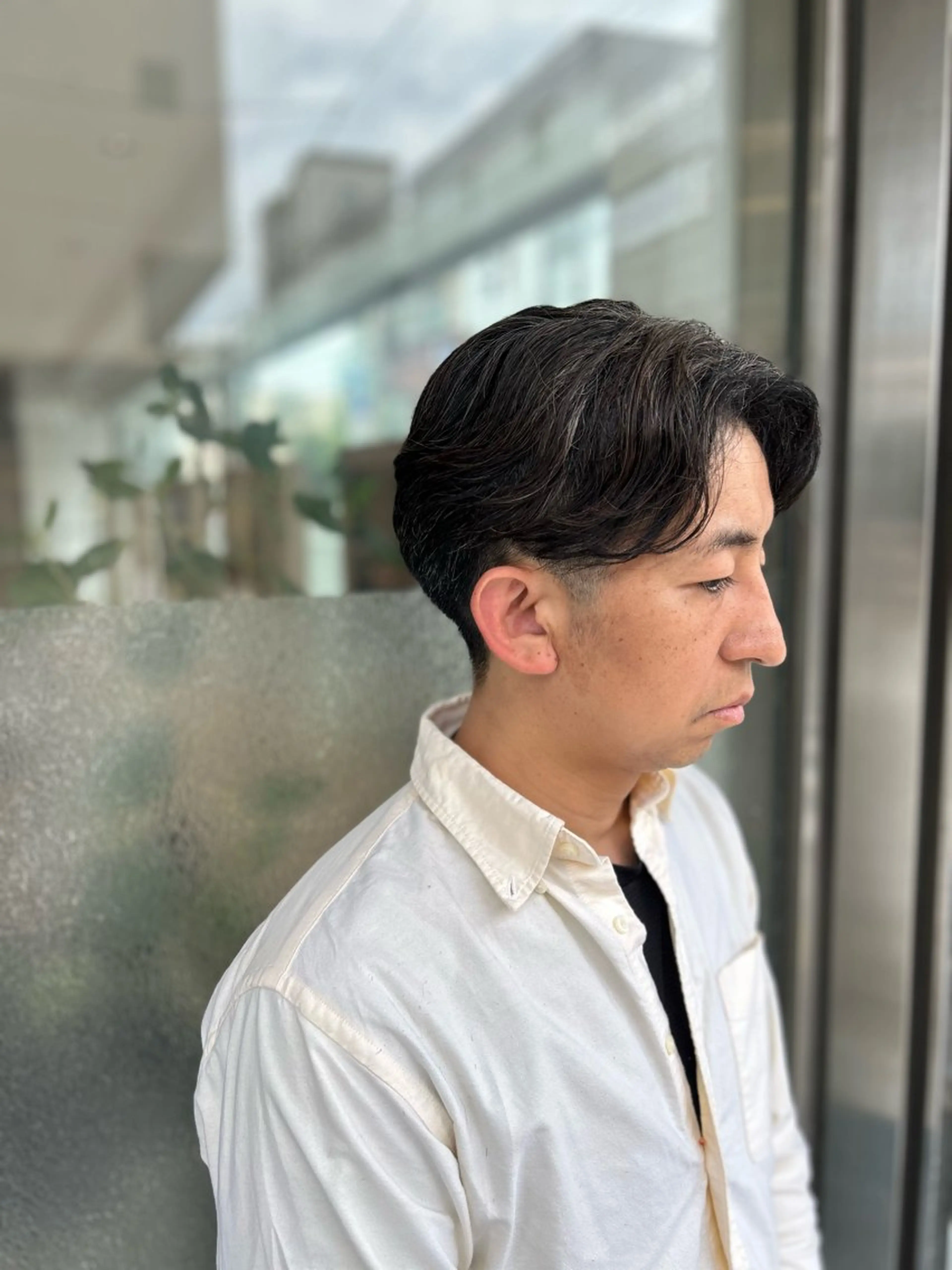 ショート パーマ メンズ ハイトーン× デザイン　Runoのヘアスタイル